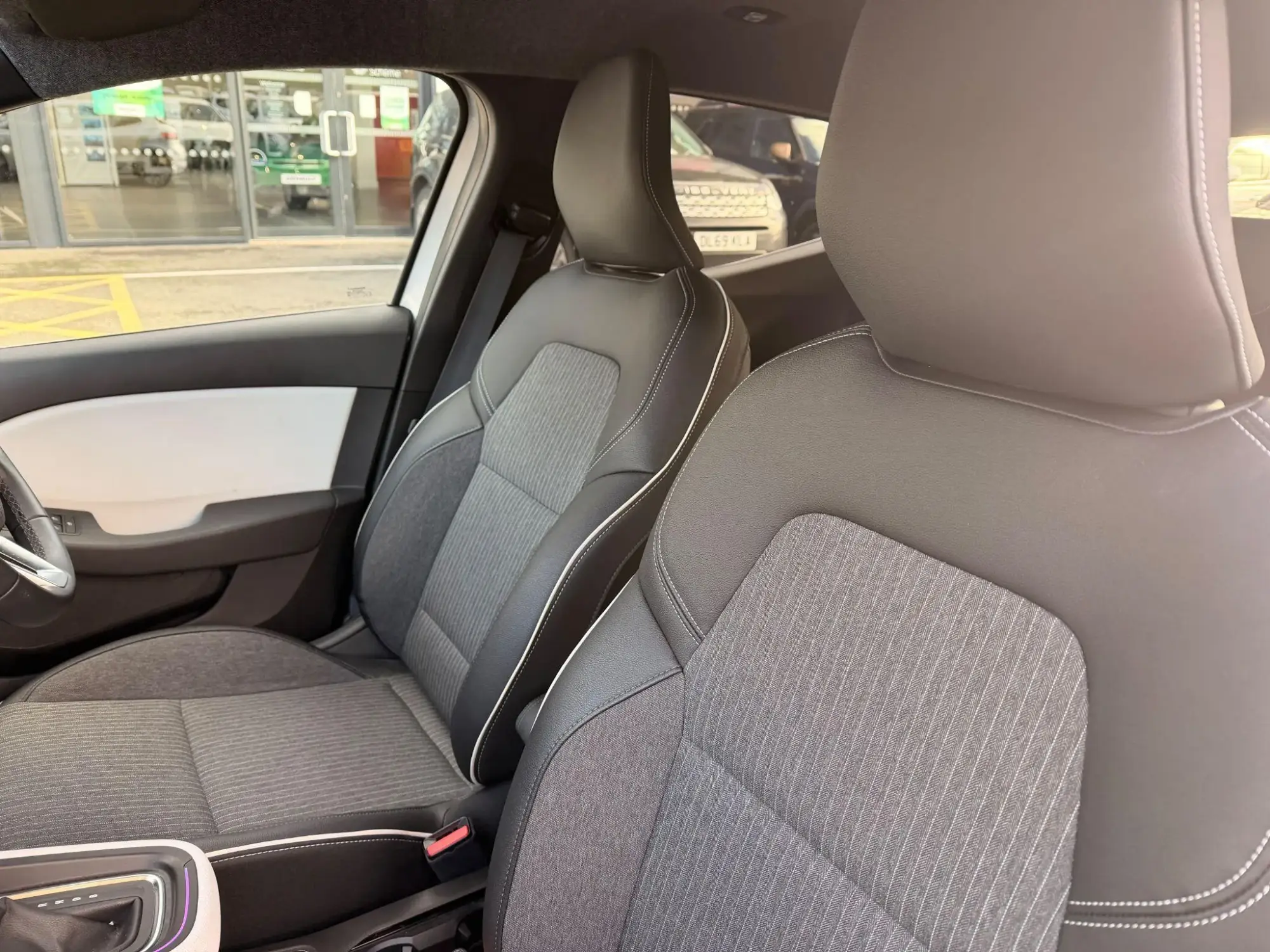 Renault Clio E-Tech Image 35