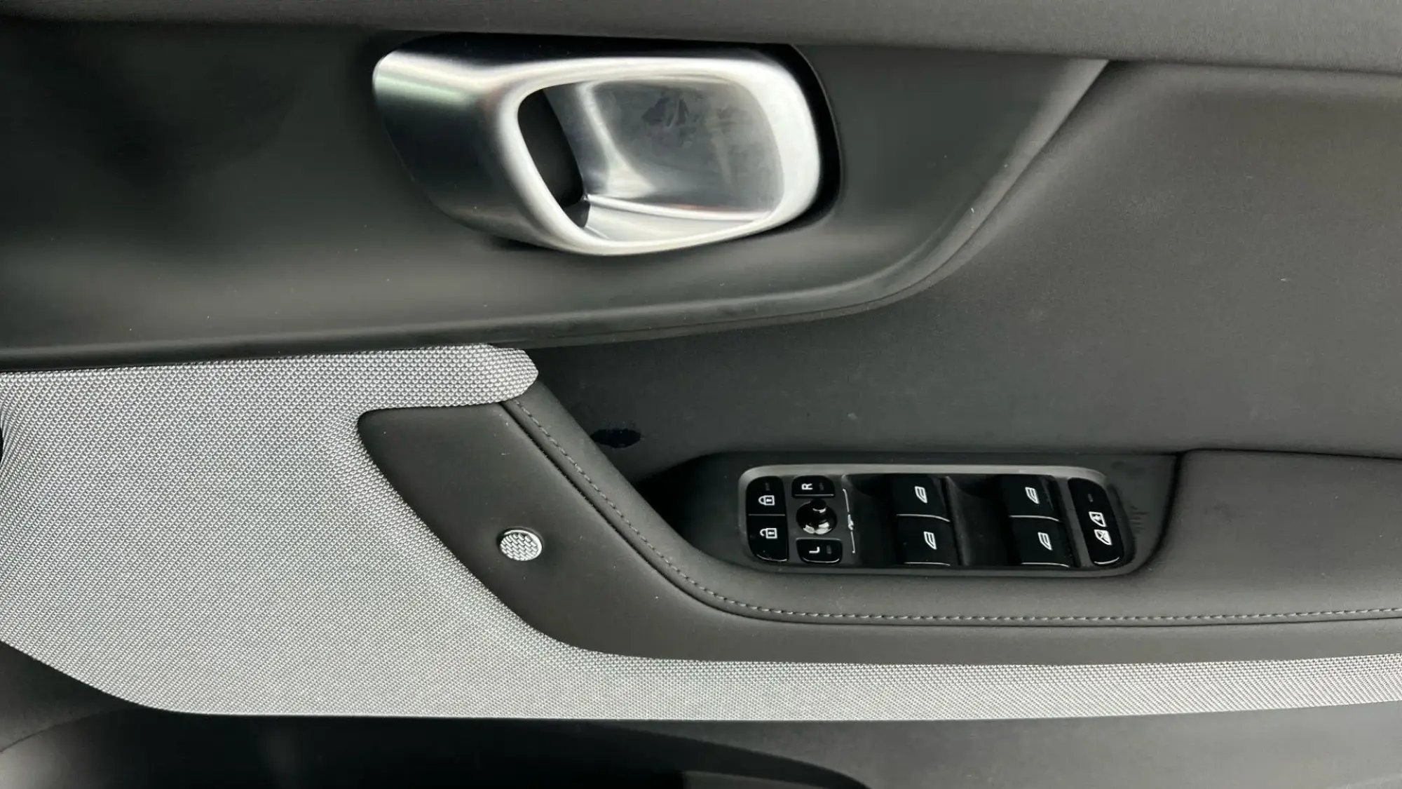 Polestar 2 Image 33 Polestar 2 Image 33
