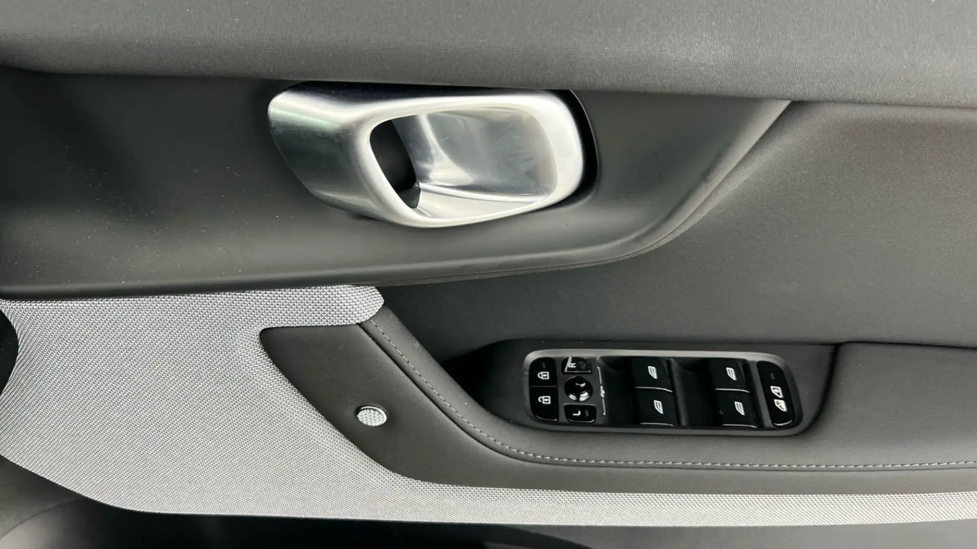 Polestar 2 Image 33 Polestar 2 Image 33