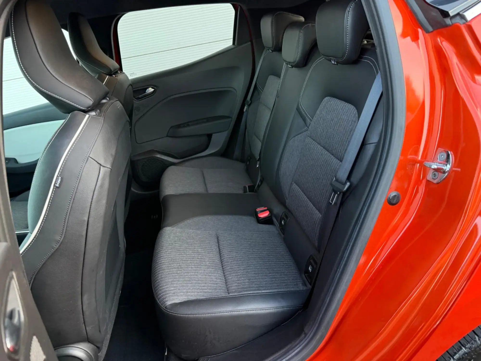 Renault Clio Image 11 Renault Clio Image 11