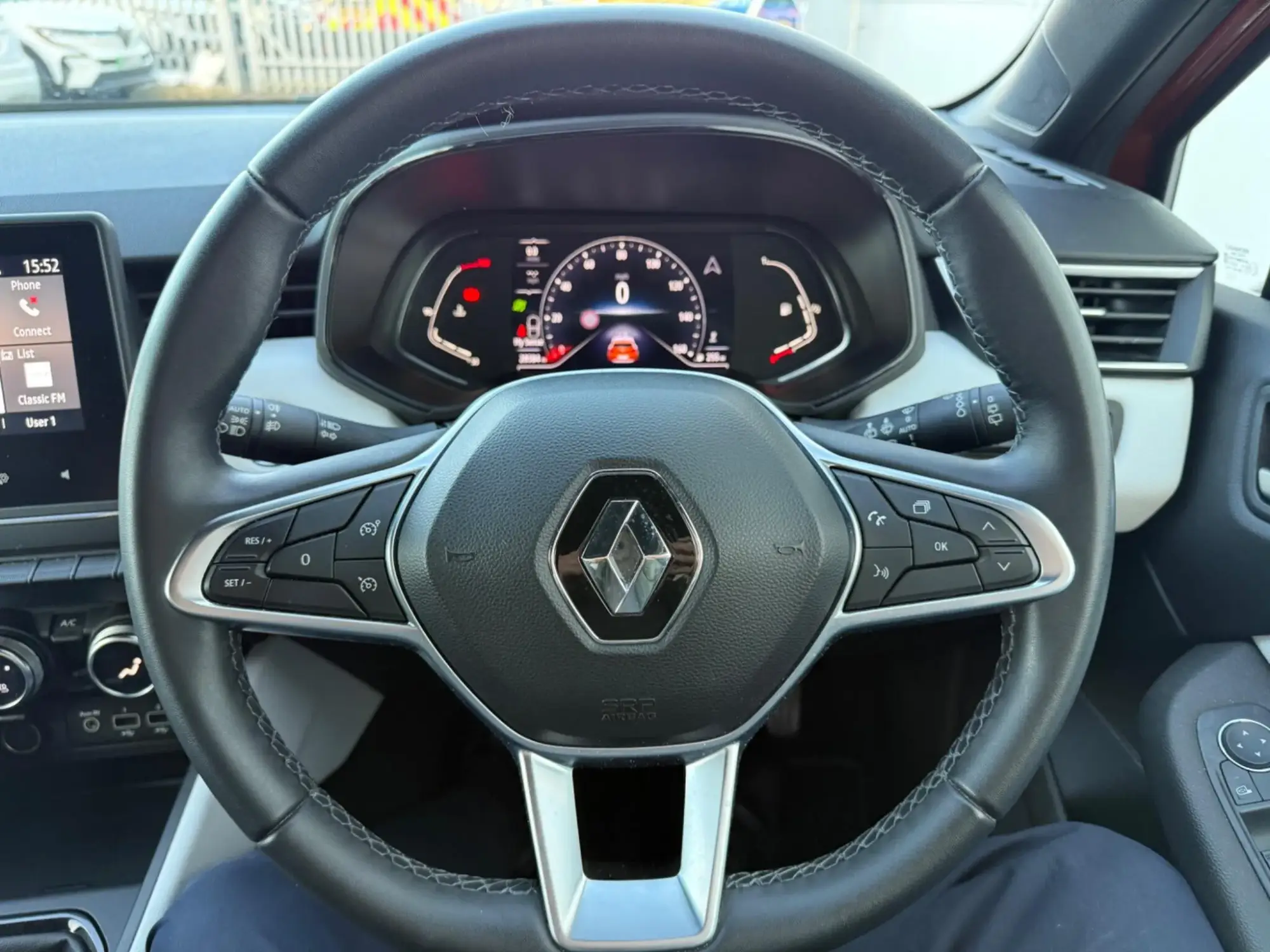 Renault Clio Image 18 Renault Clio Image 18