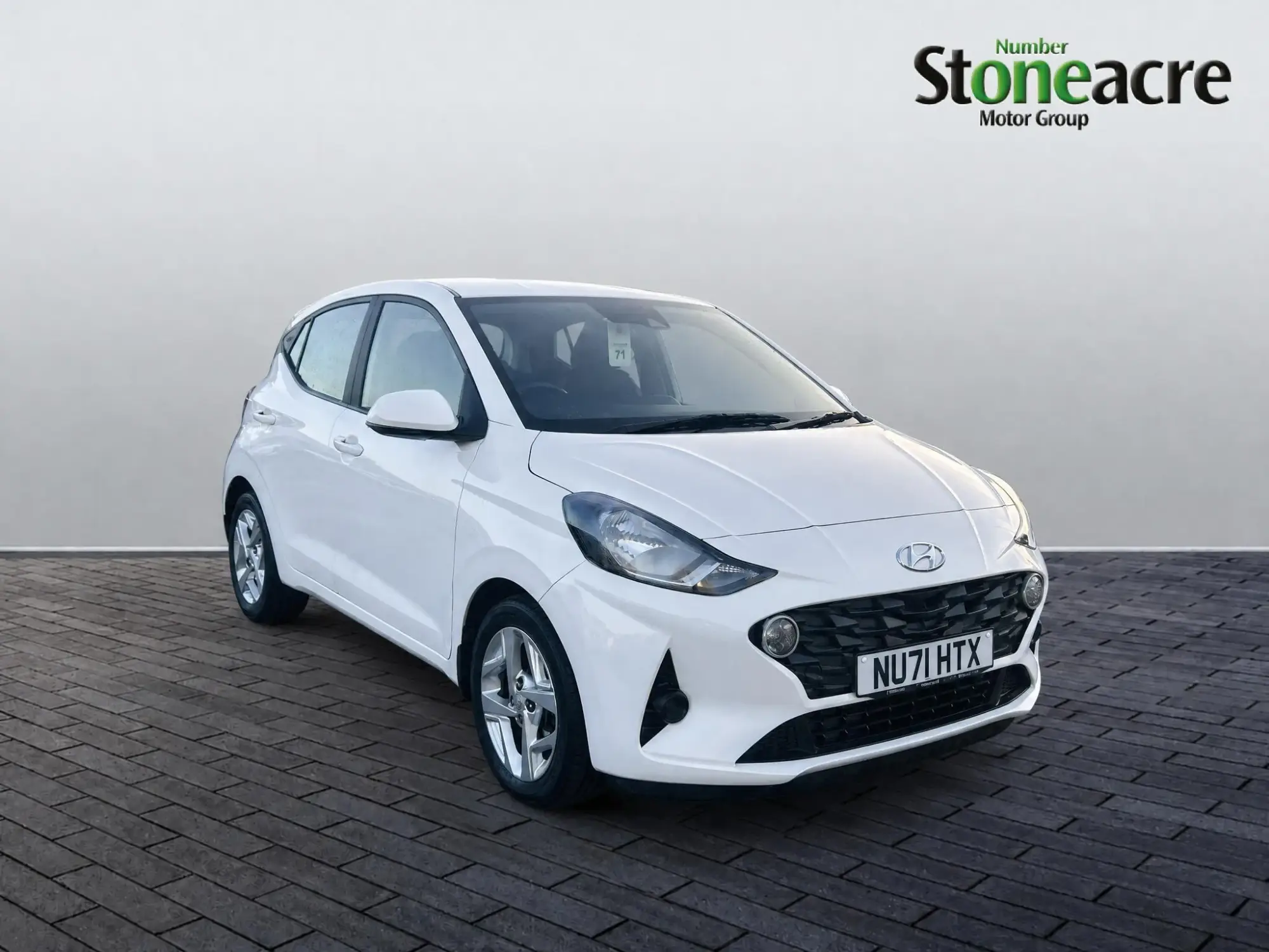 Hyundai i10 1.0 SE Connect Hatchback 5dr Petrol Manual Euro 6 (s/s) (67 ps) NU71HTX Image 1 Hyundai i10 1.0 SE Connect Hatchback 5dr Petrol Manual Euro 6 (s/s) (67 ps) NU71HTX Image 1
