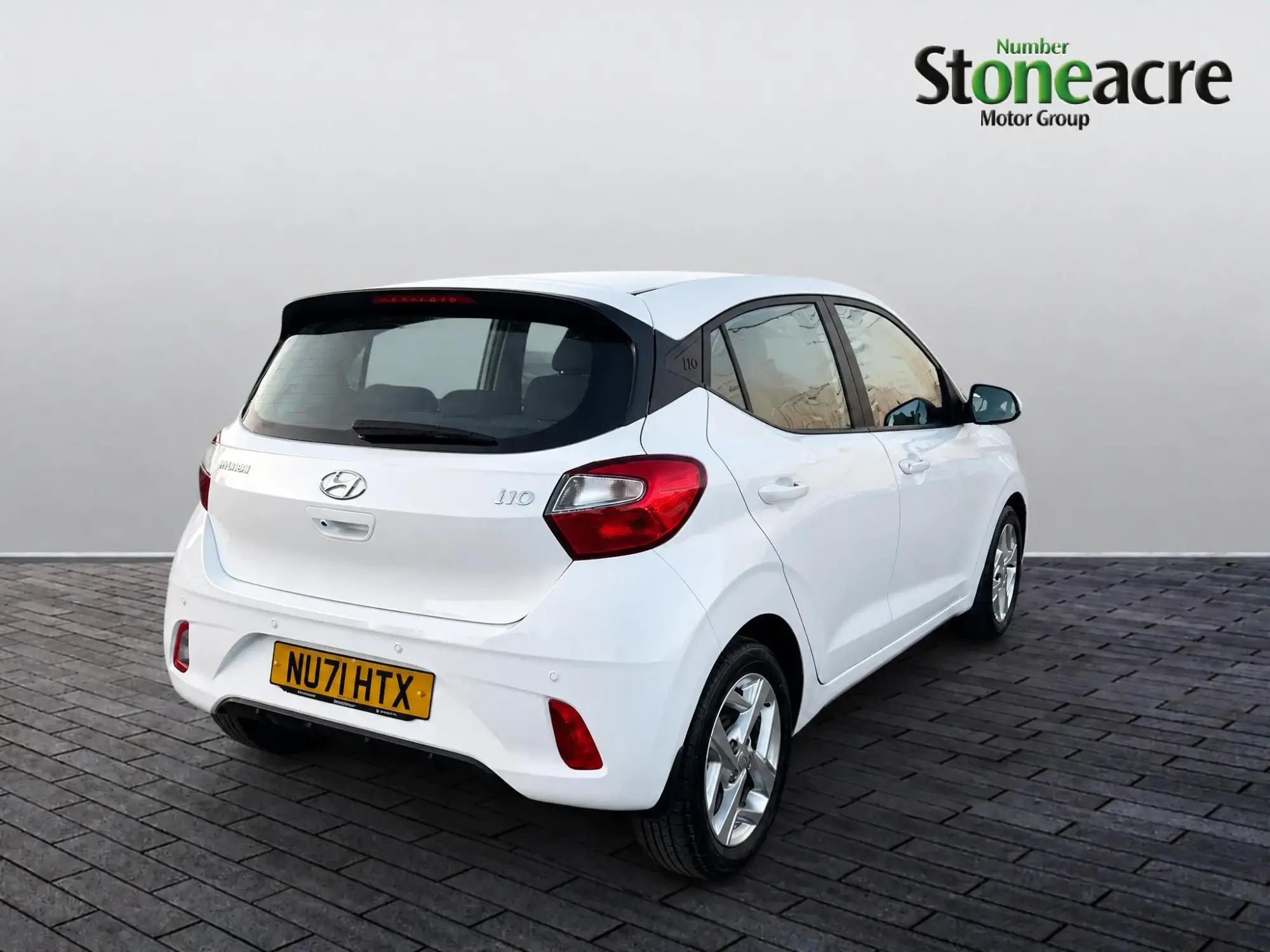 Hyundai i10 Image 4 Hyundai i10 Image 4