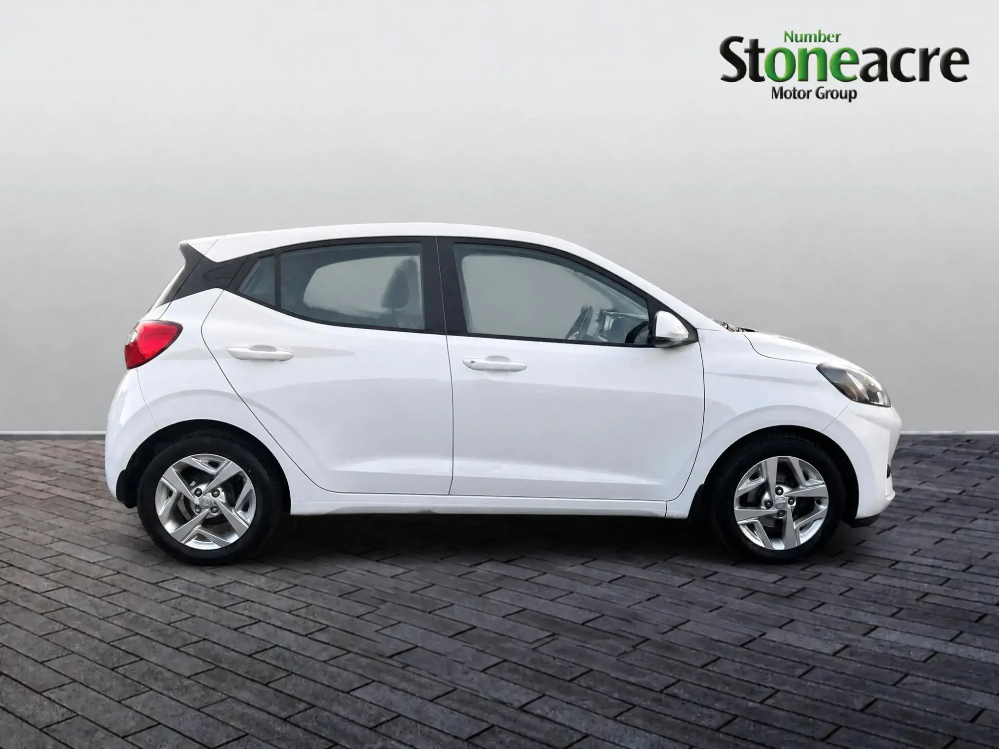 Hyundai i10 Image 7 Hyundai i10 Image 7