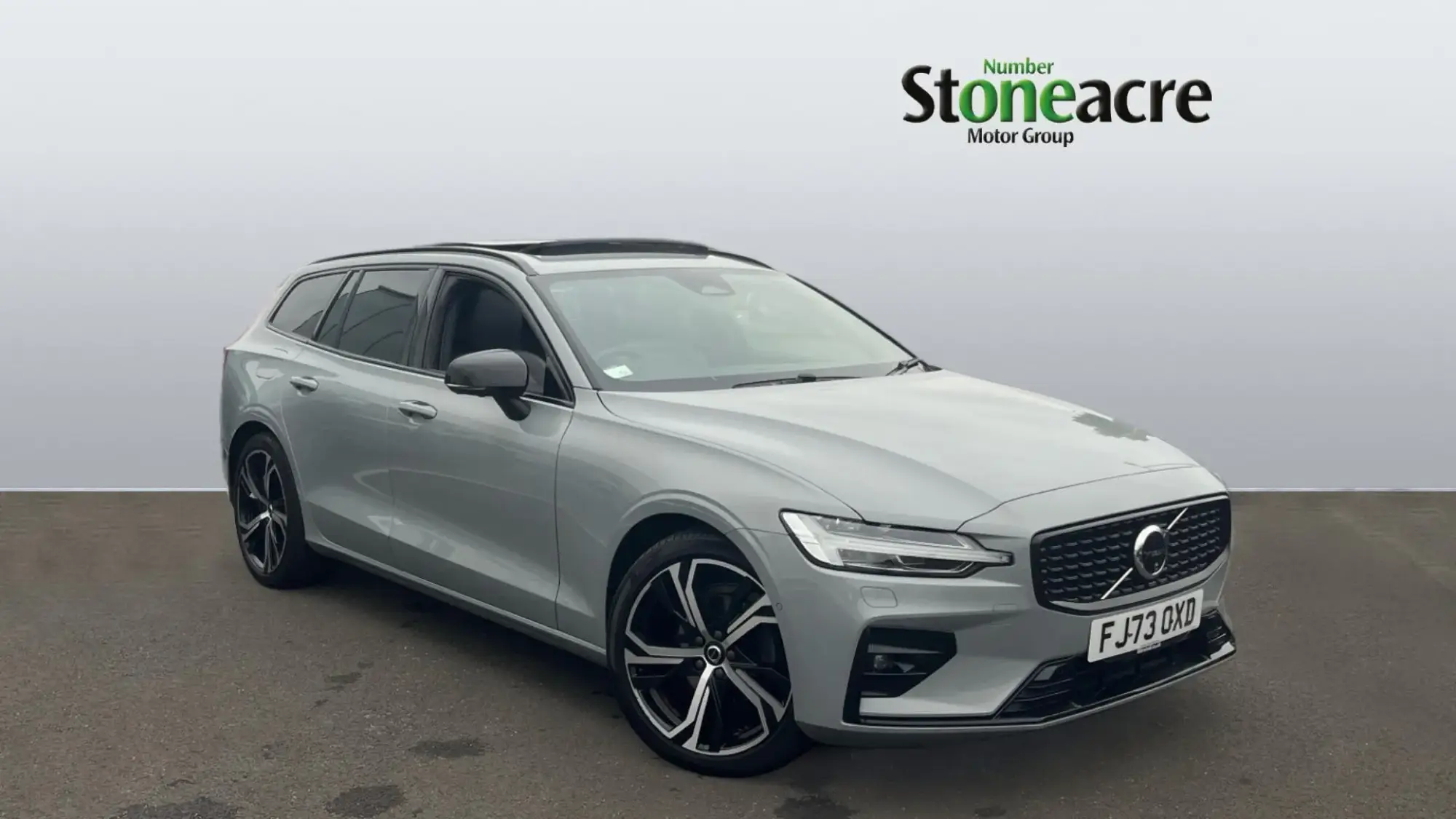 Volvo V60 2.0 B4 MHEV Ultimate DCT Auto Euro 6 (s/s) 5dr FJ73OXD Image 1 Volvo V60 2.0 B4 MHEV Ultimate DCT Auto Euro 6 (s/s) 5dr FJ73OXD Image 1