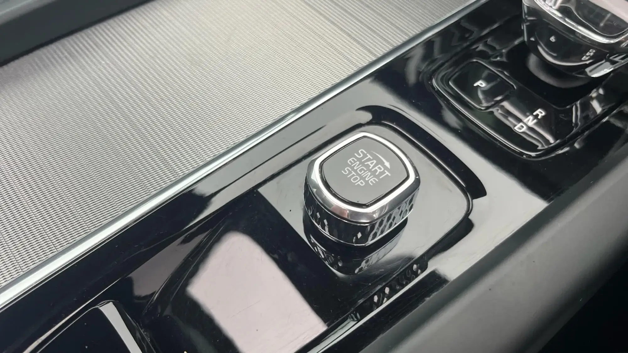 Volvo V60 Image 25 Volvo V60 Image 25