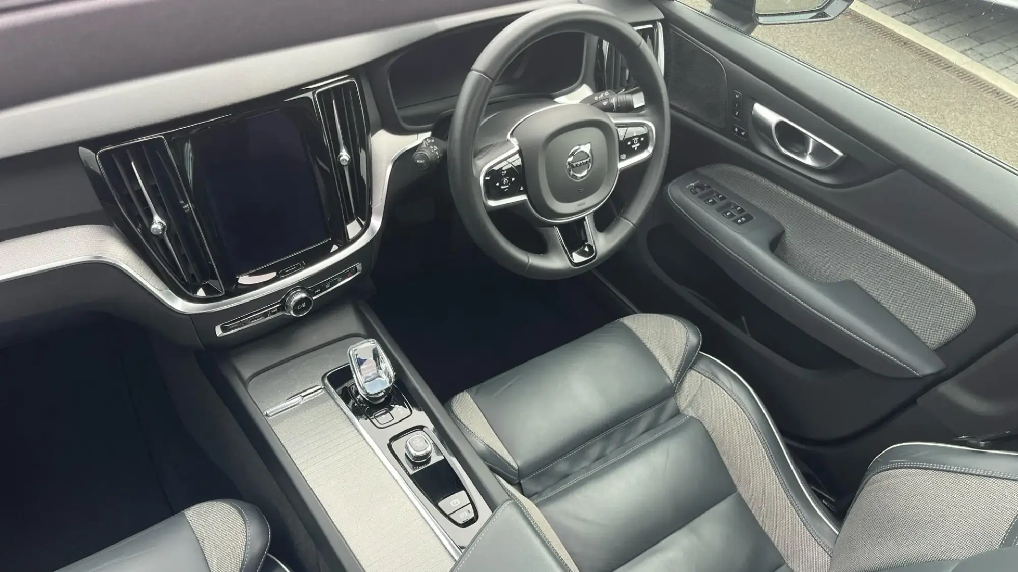 Volvo V60 Image 42 Volvo V60 Image 42