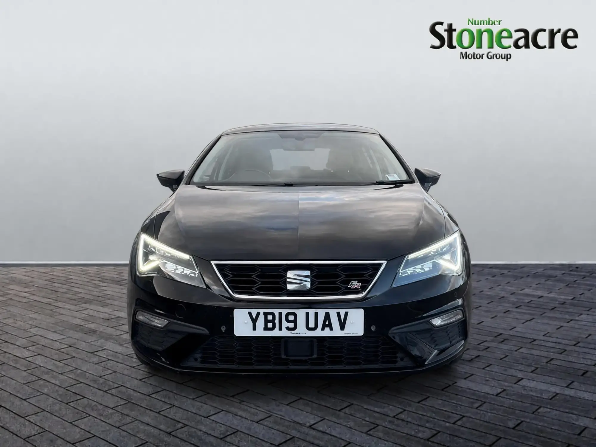 SEAT Leon 1.5 TSI EVO FR Hatchback 5dr Petrol Manual Euro 6 (s/s) (130 ps) YB19UAV Image 2 SEAT Leon 1.5 TSI EVO FR Hatchback 5dr Petrol Manual Euro 6 (s/s) (130 ps) YB19UAV Image 2