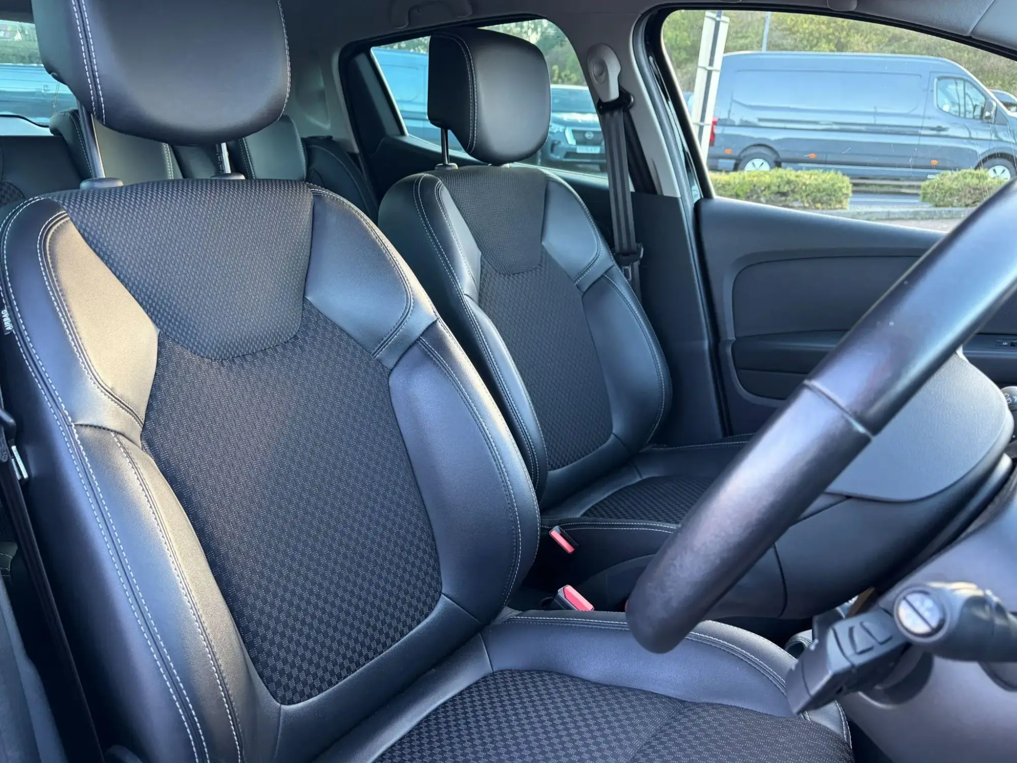 Renault Clio Image 13