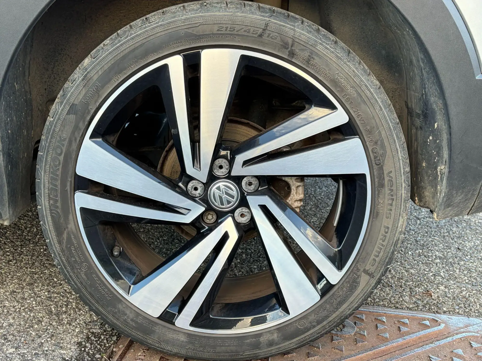 Volkswagen T-Cross Image 12