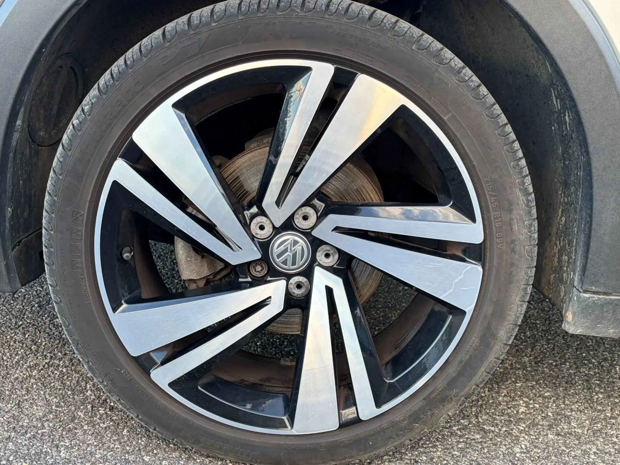 Volkswagen T-Cross Image 13
