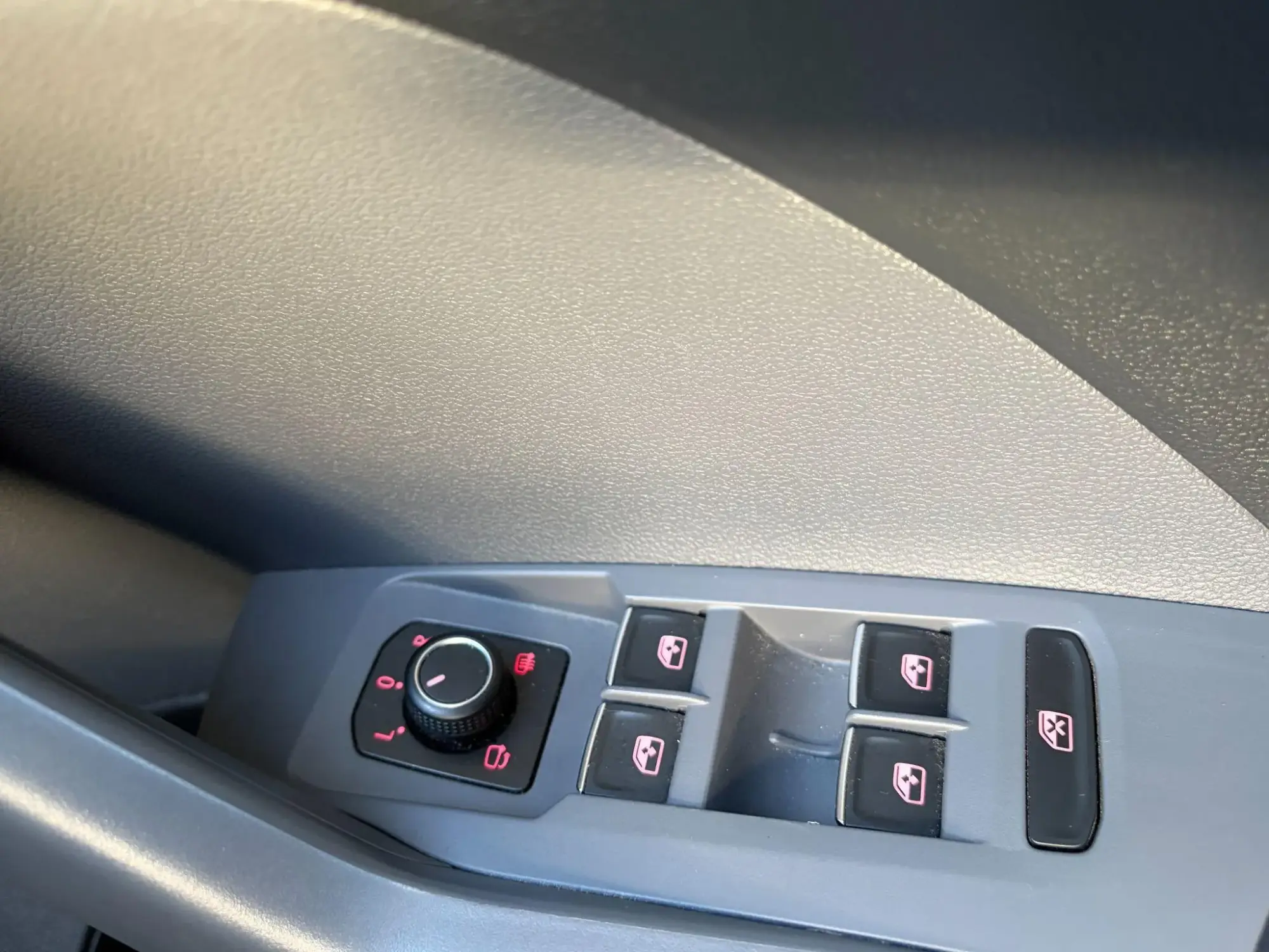 Volkswagen T-Cross Image 28