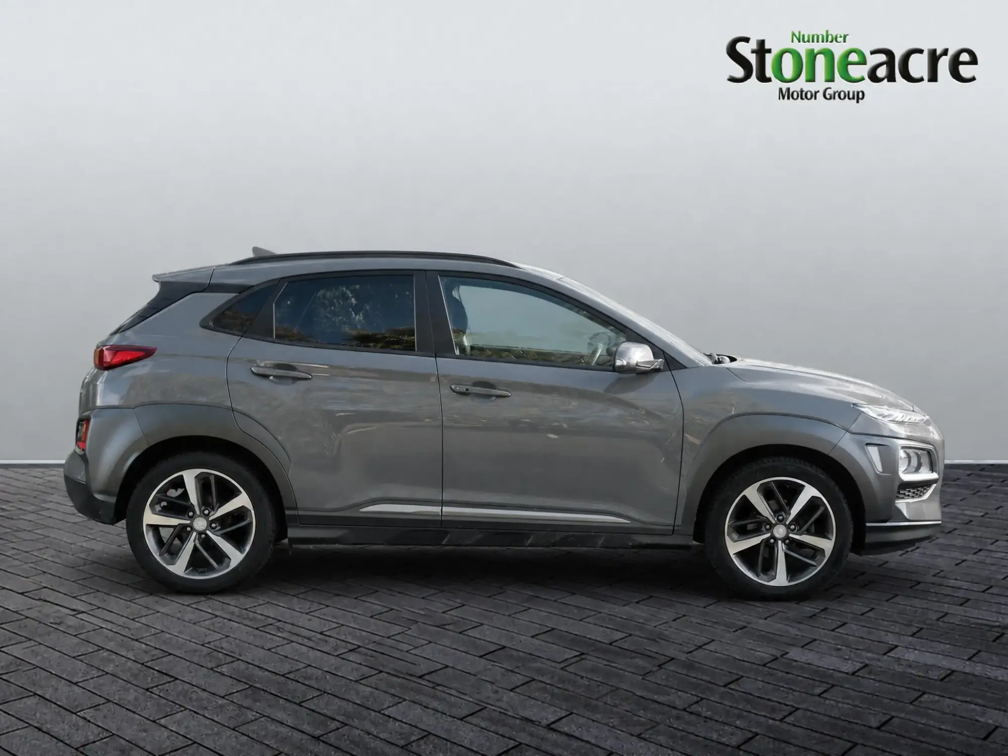 Hyundai KONA 1.0 T-GDi Premium Euro 6 (s/s) 5dr SL69GXR Image 2 Hyundai KONA 1.0 T-GDi Premium Euro 6 (s/s) 5dr SL69GXR Image 2