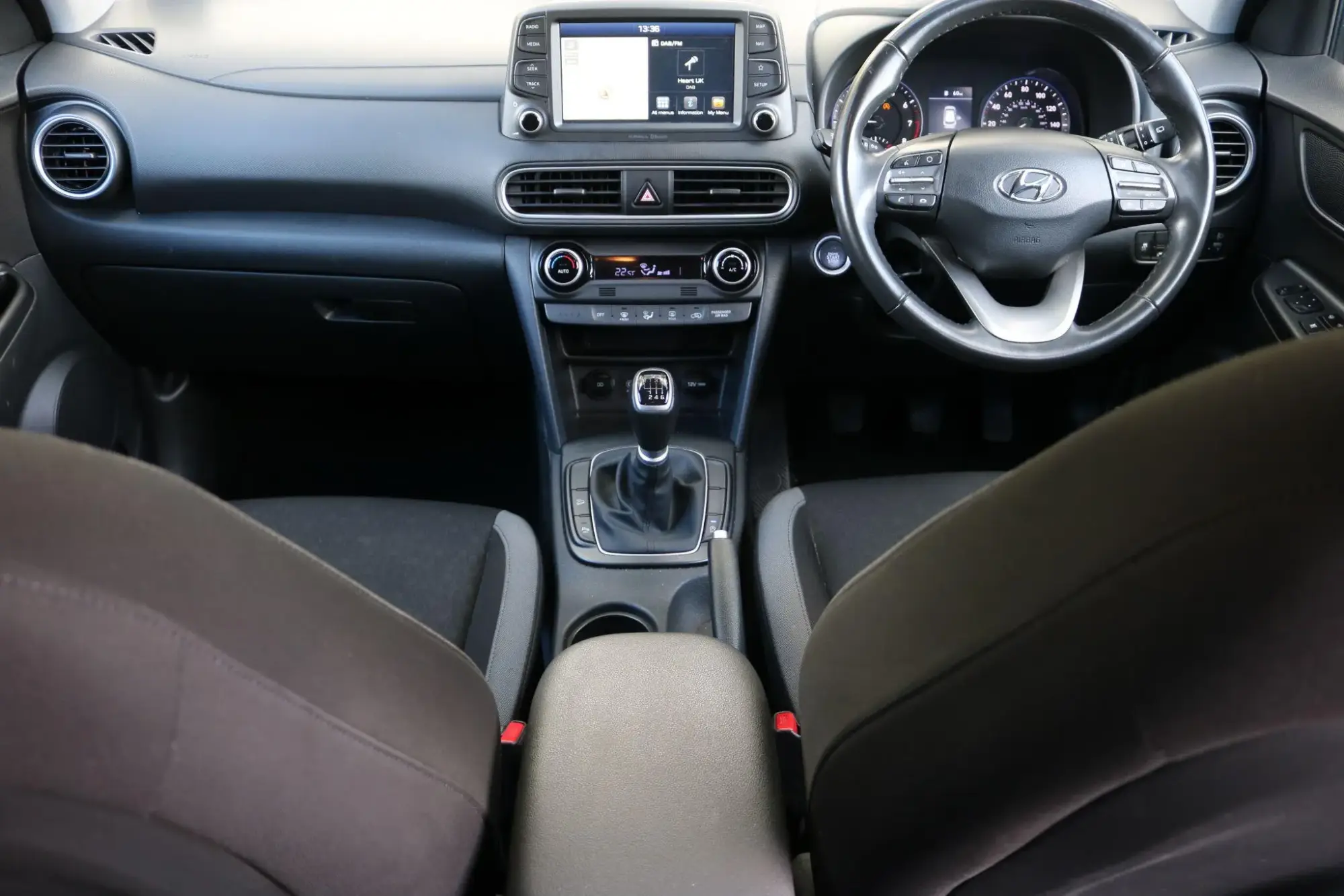 Hyundai KONA Image 15 Hyundai KONA Image 15