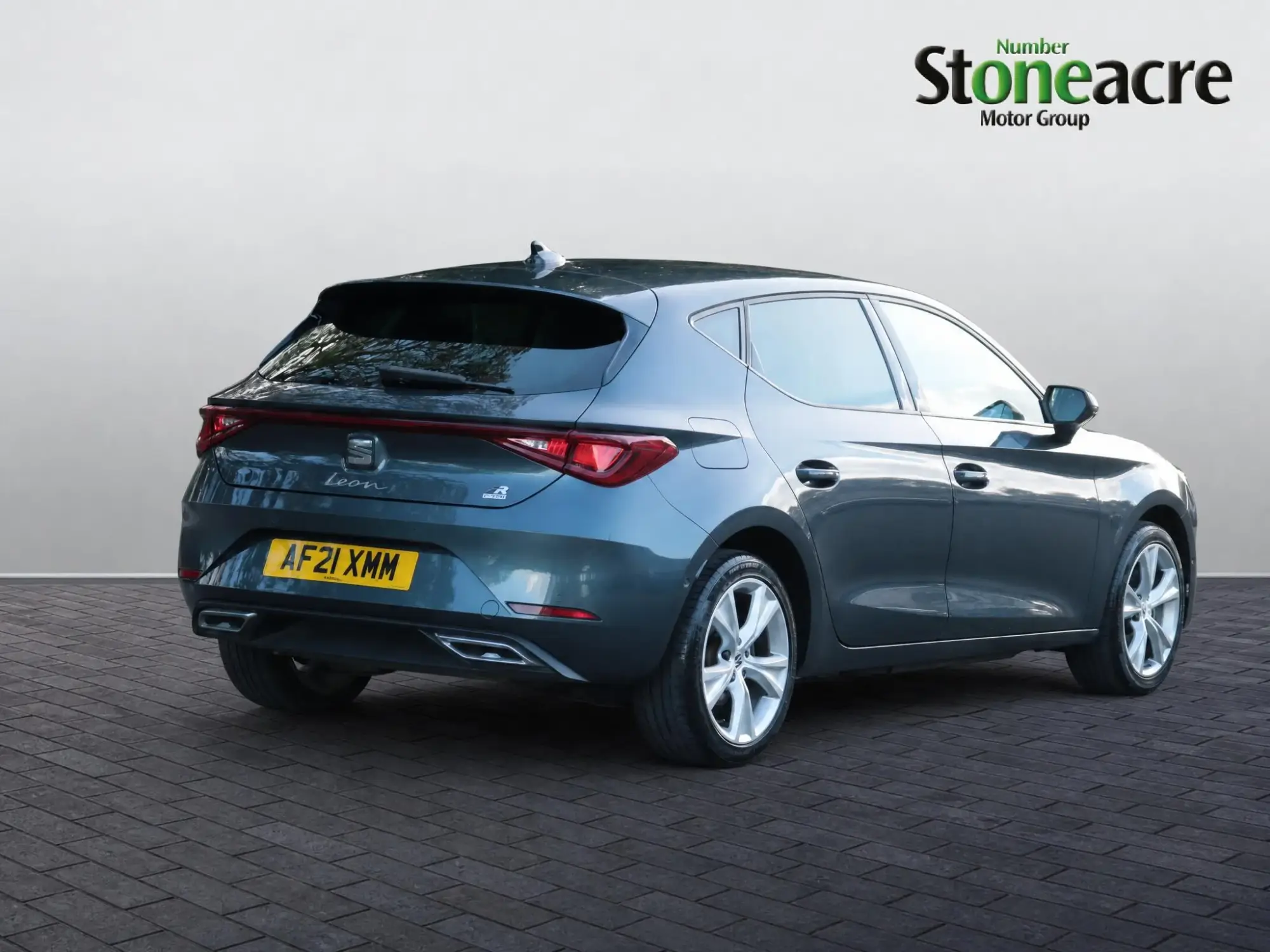SEAT Leon 1.4 eHybrid FR 5dr DSG AF21XMM Image 3 SEAT Leon 1.4 eHybrid FR 5dr DSG AF21XMM Image 3