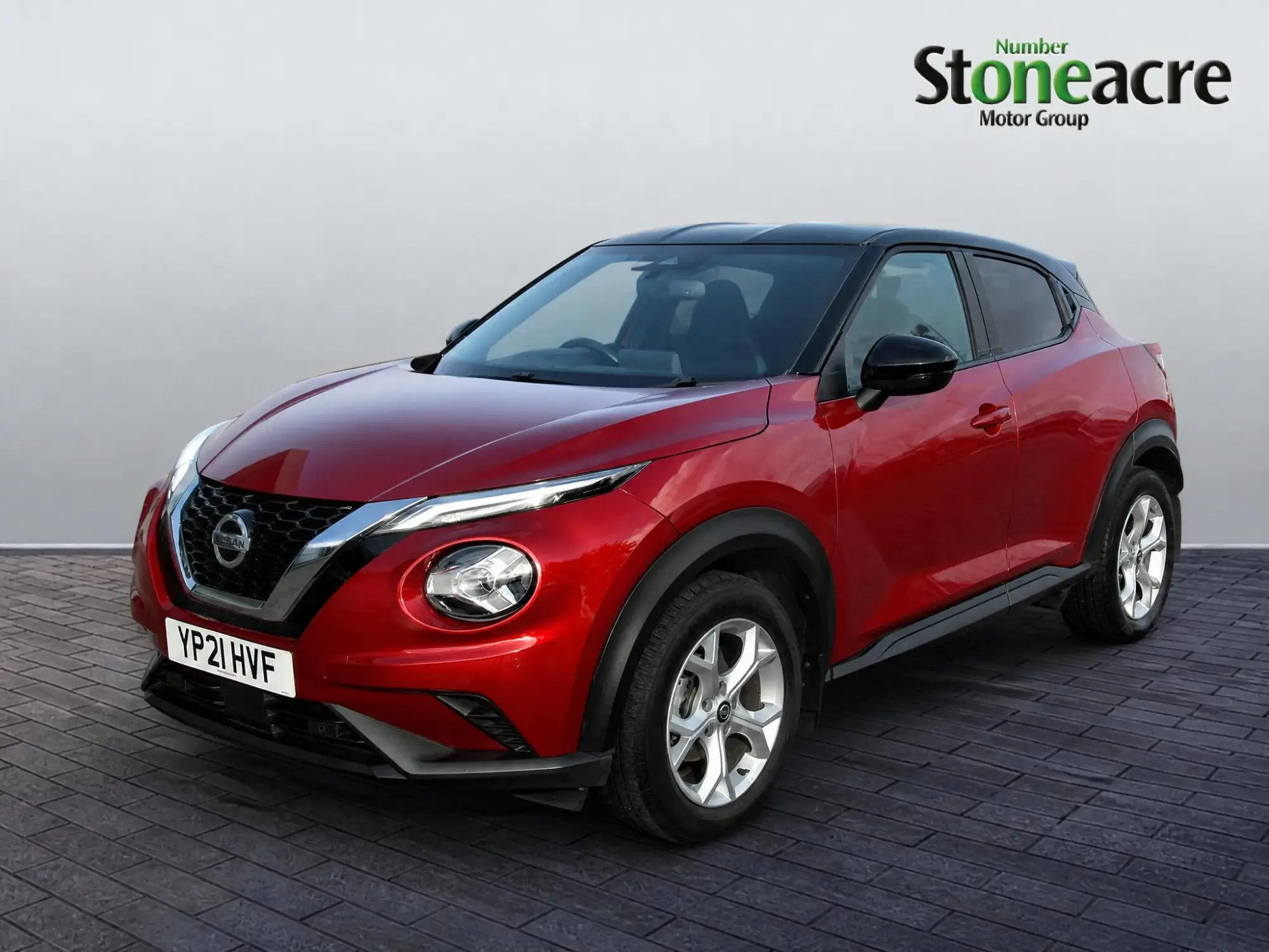 Nissan Juke 1.0 DiG-T N-Connecta 5dr YP21HVF Image 2 Nissan Juke 1.0 DiG-T N-Connecta 5dr YP21HVF Image 2