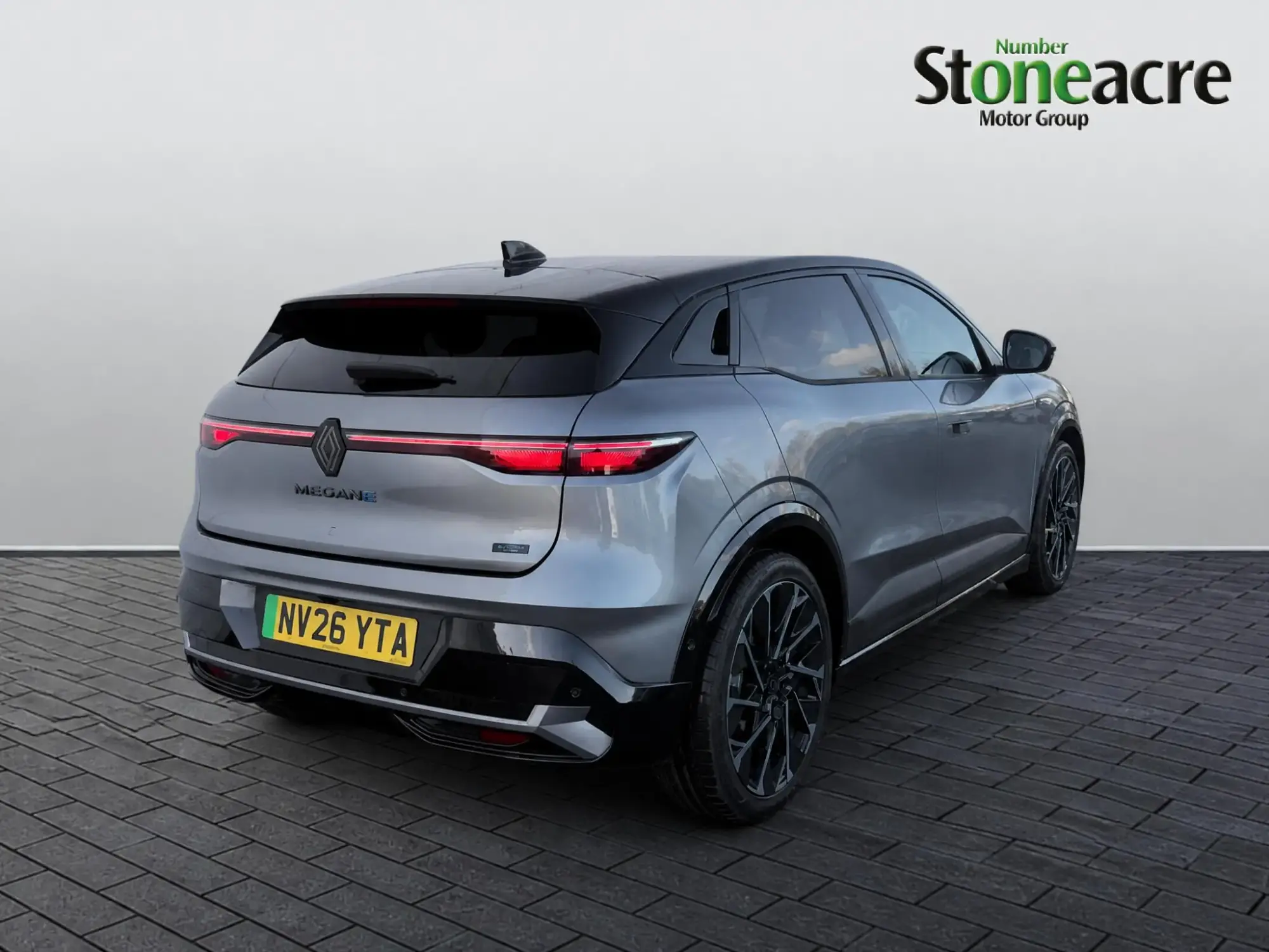 Renault Megane E-TECH comfort range 60kWh iconic esprit Alpine Auto 5dr NV26YTA Image 3 Renault Megane E-TECH comfort range 60kWh iconic esprit Alpine Auto 5dr NV26YTA Image 3