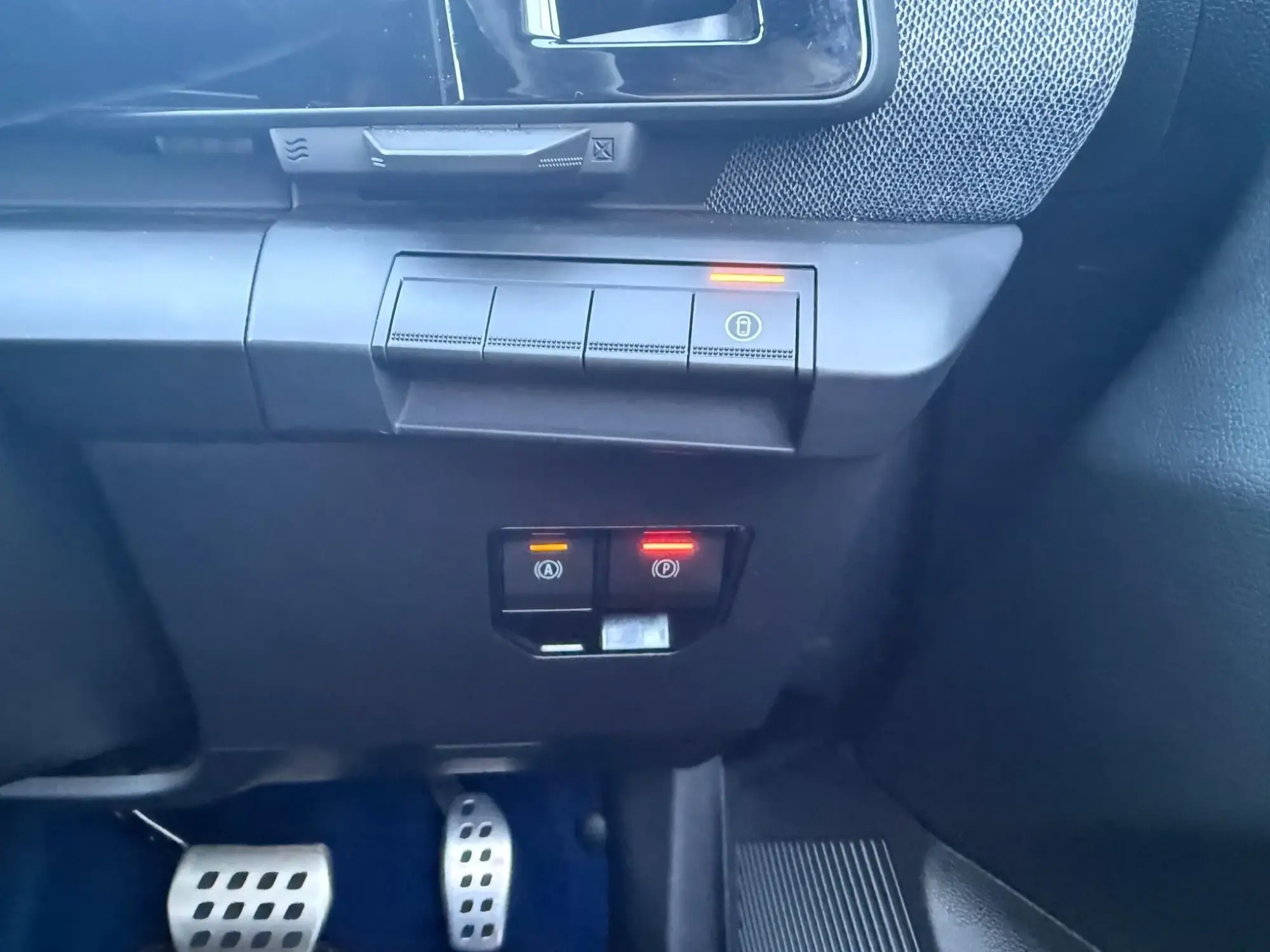 Renault Megane E-TECH Image 34 Renault Megane E-TECH Image 34