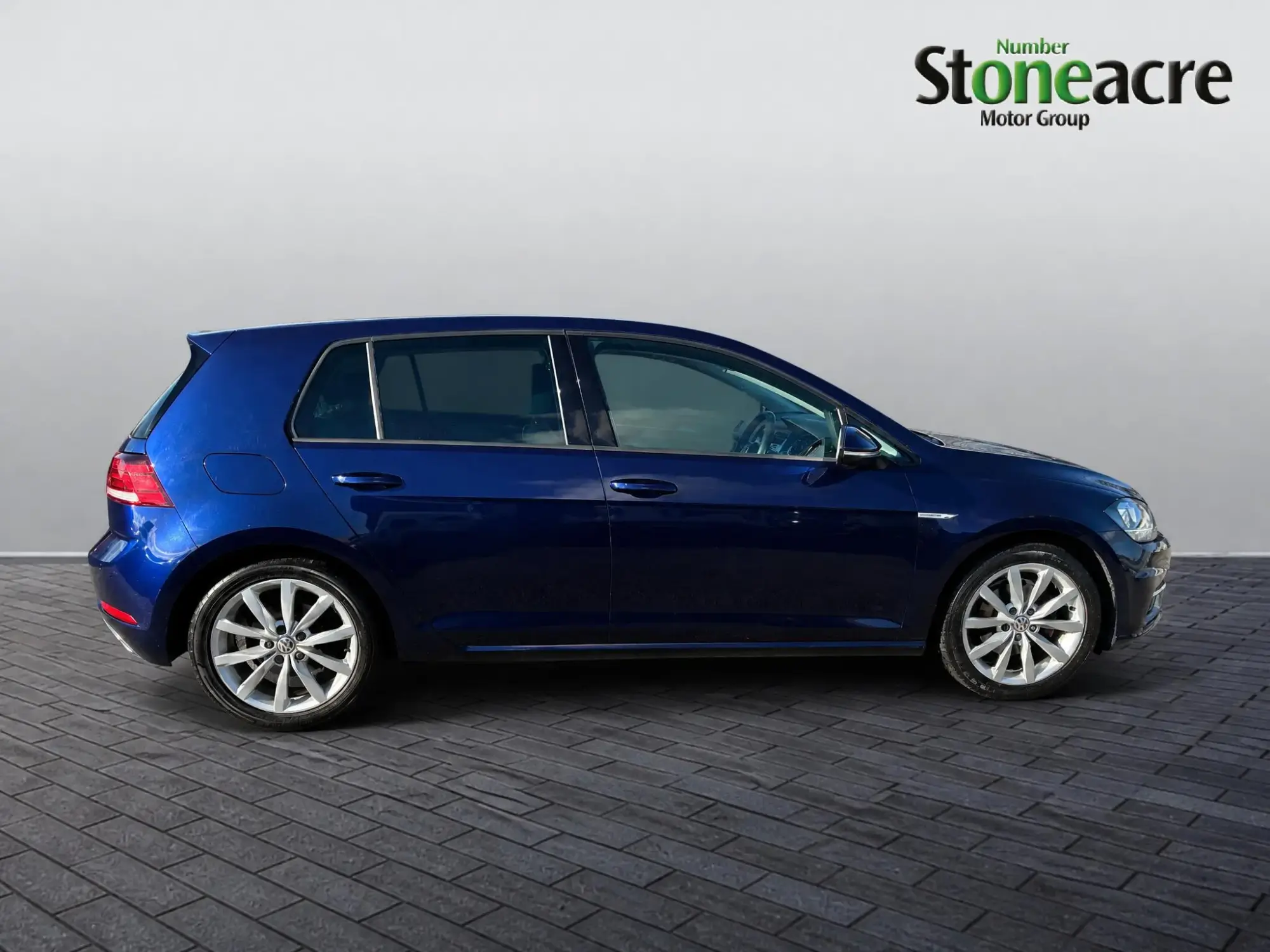 Volkswagen Golf Image 7