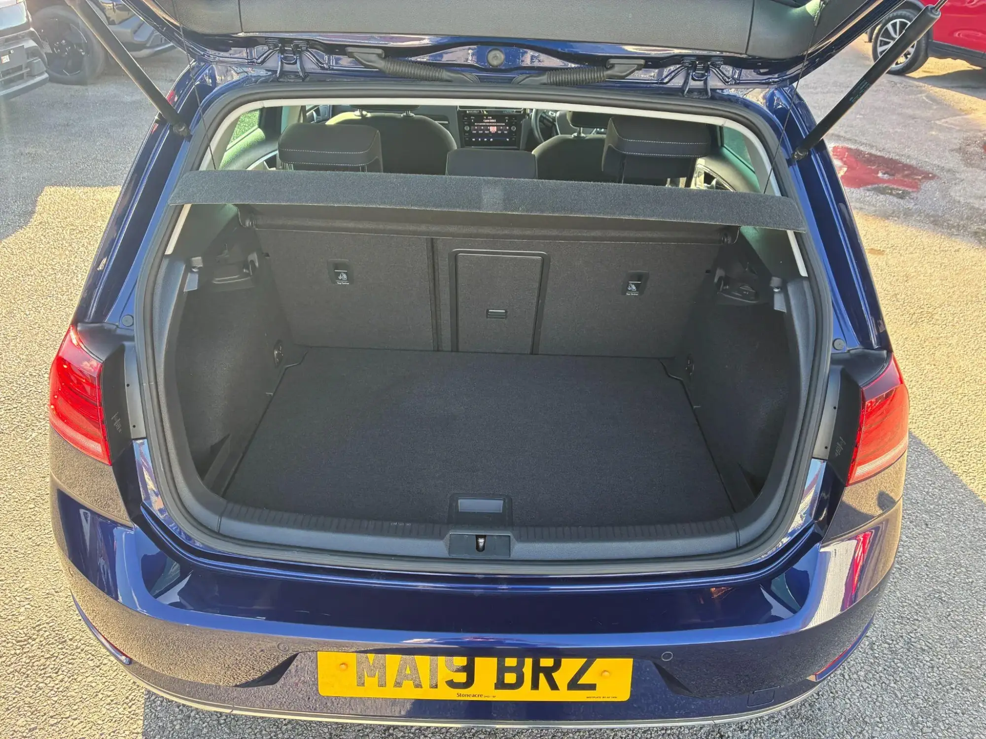 Volkswagen Golf Image 10