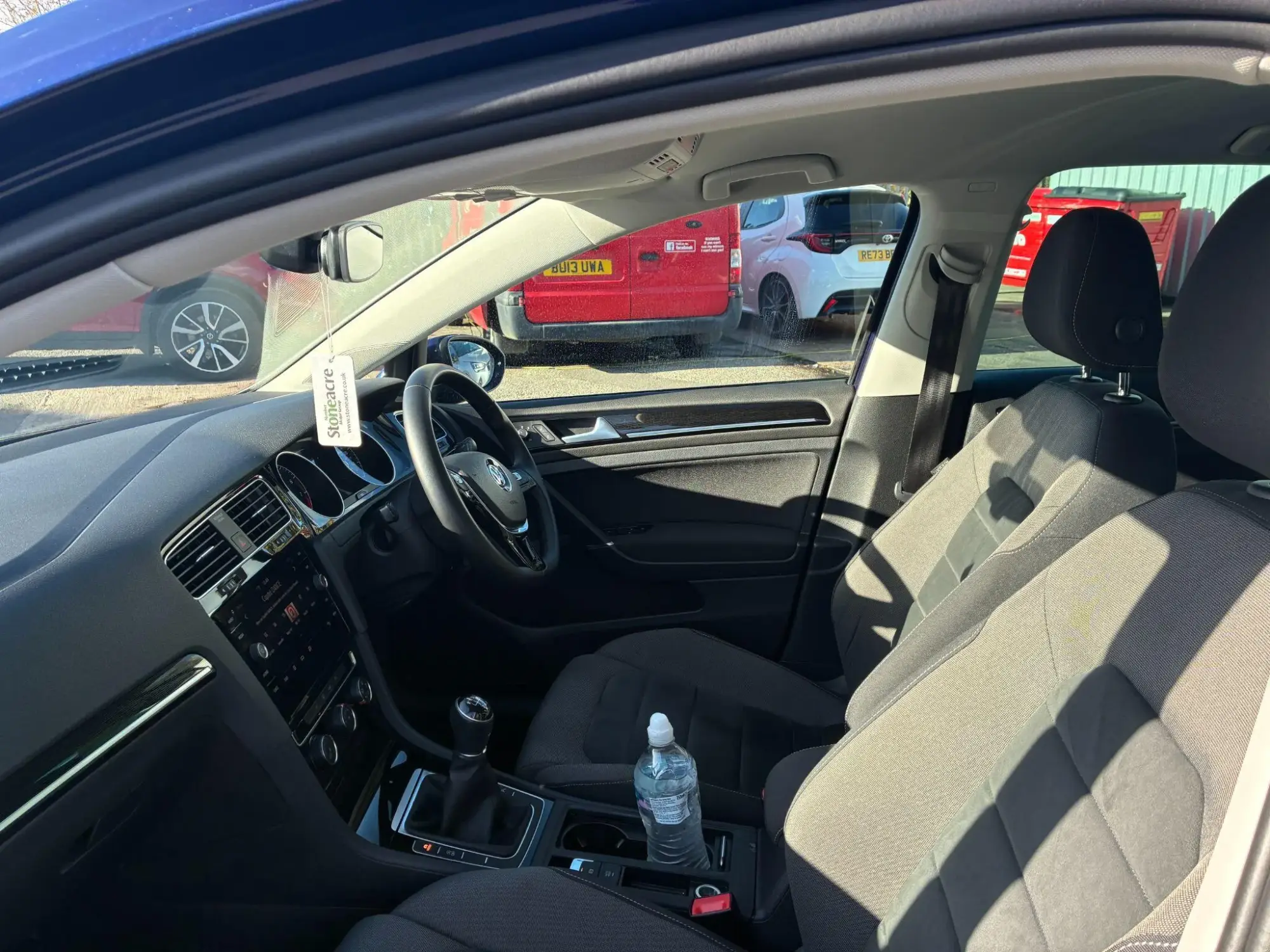 Volkswagen Golf Image 28