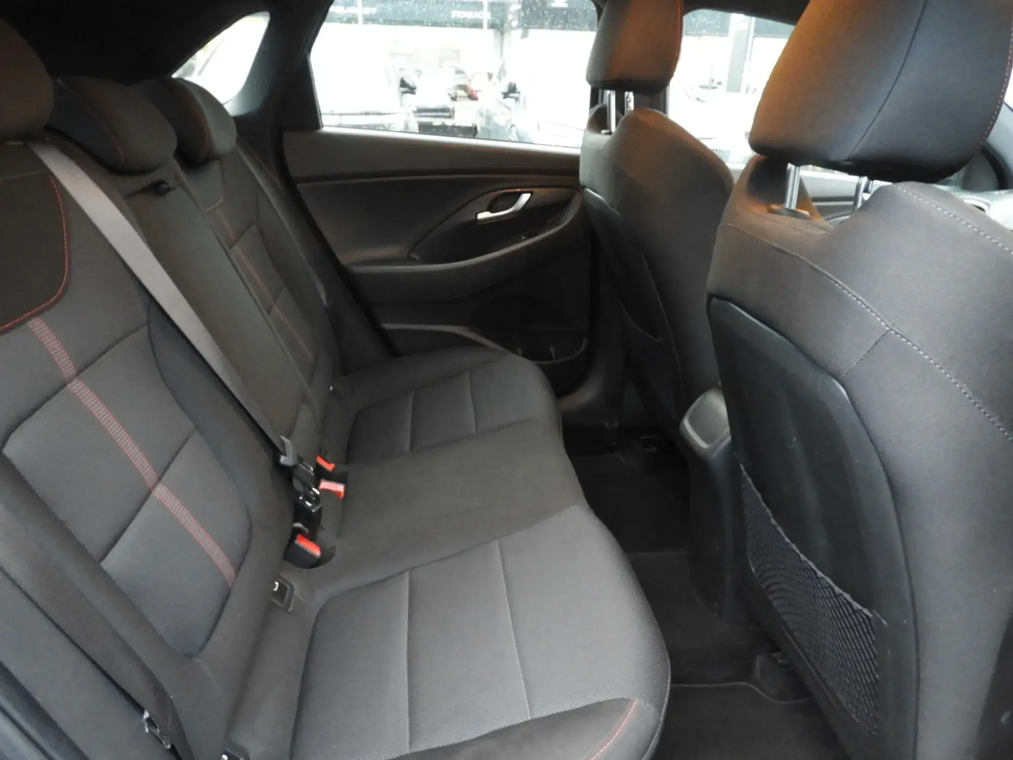 Hyundai i30 Image 28