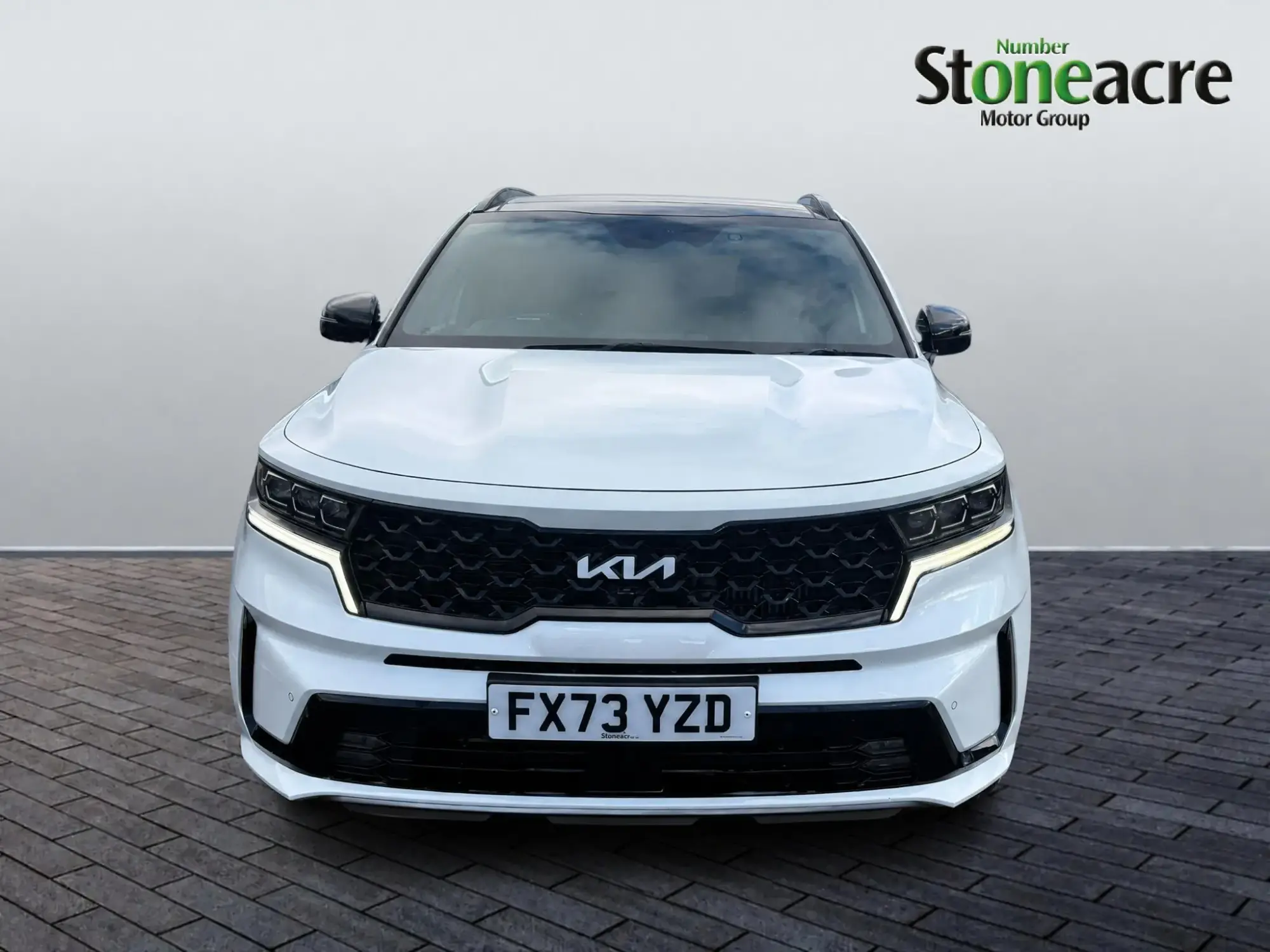 Kia Sorento Plug-in Hybrid 1.6 T-GDi 13.8kWh Edition Auto AWD Euro 6 (s/s) 5dr FX73YZD Image 2