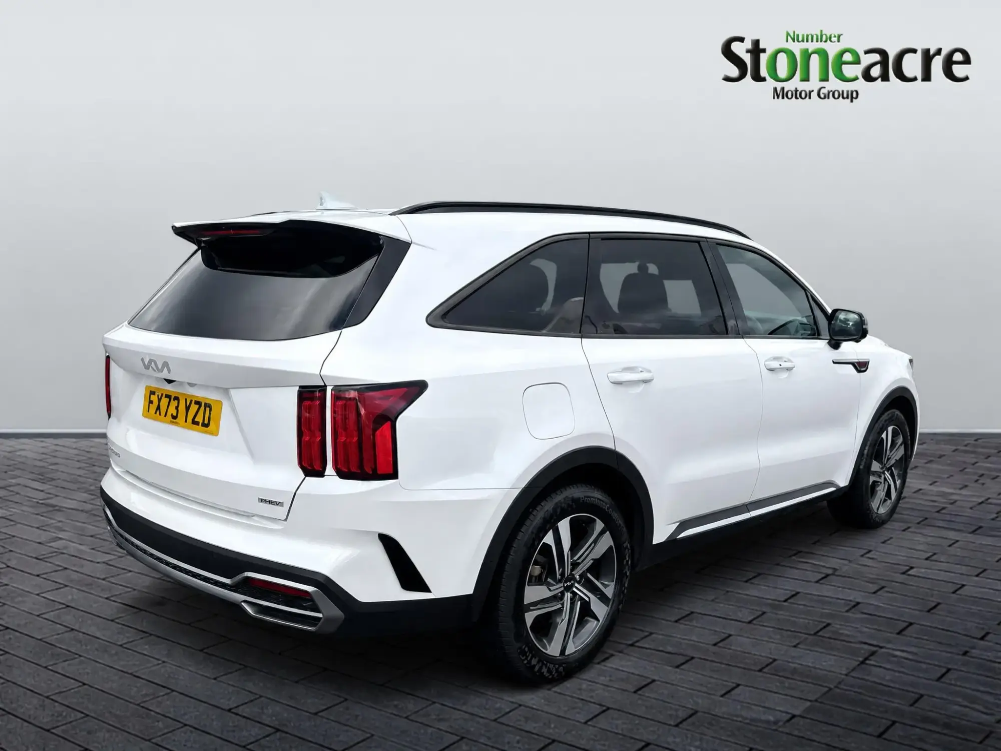 Kia Sorento Plug-in Hybrid Image 8 Kia Sorento Plug-in Hybrid Image 8