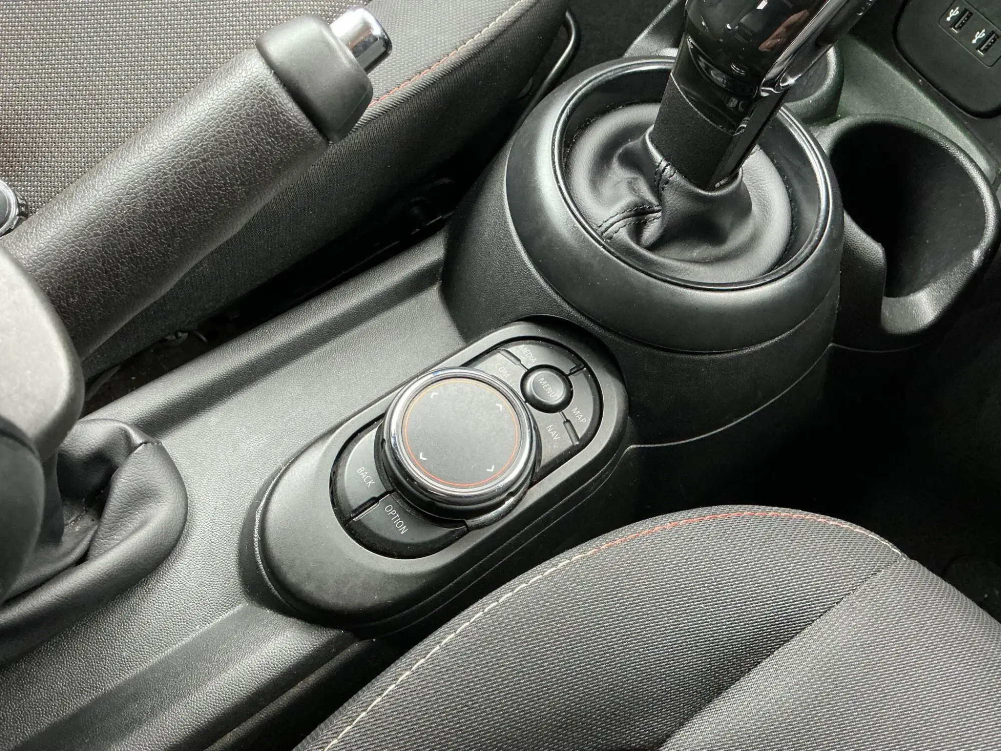 MINI Hatch Image 12 MINI Hatch Image 12
