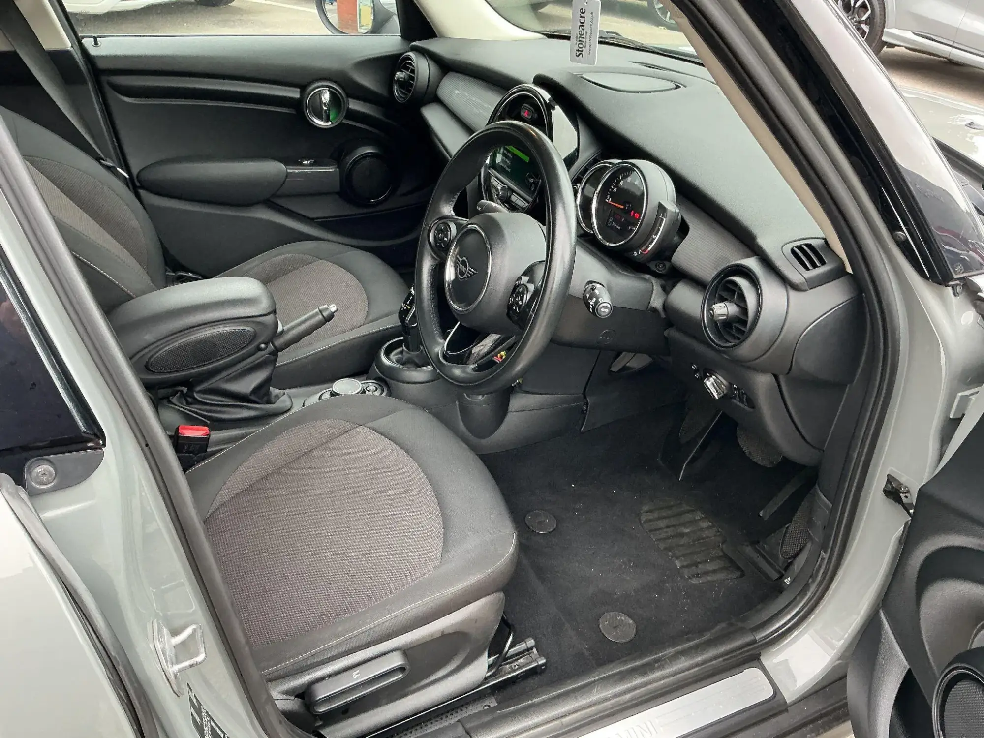 MINI Hatch Image 13 MINI Hatch Image 13