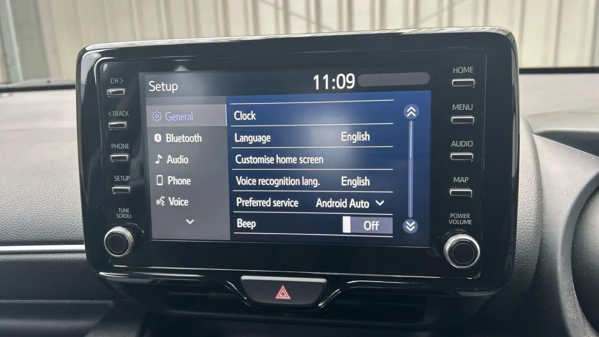 Toyota Yaris Hybrid Image 25 Toyota Yaris Hybrid Image 25