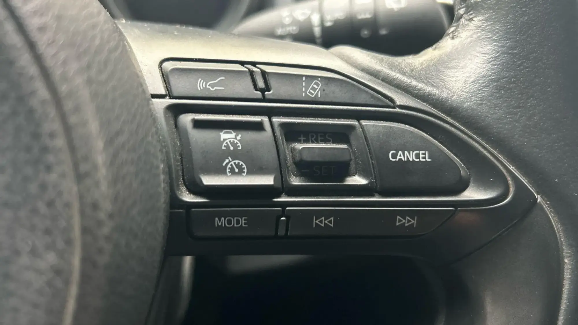 Toyota Yaris Hybrid Image 32 Toyota Yaris Hybrid Image 32