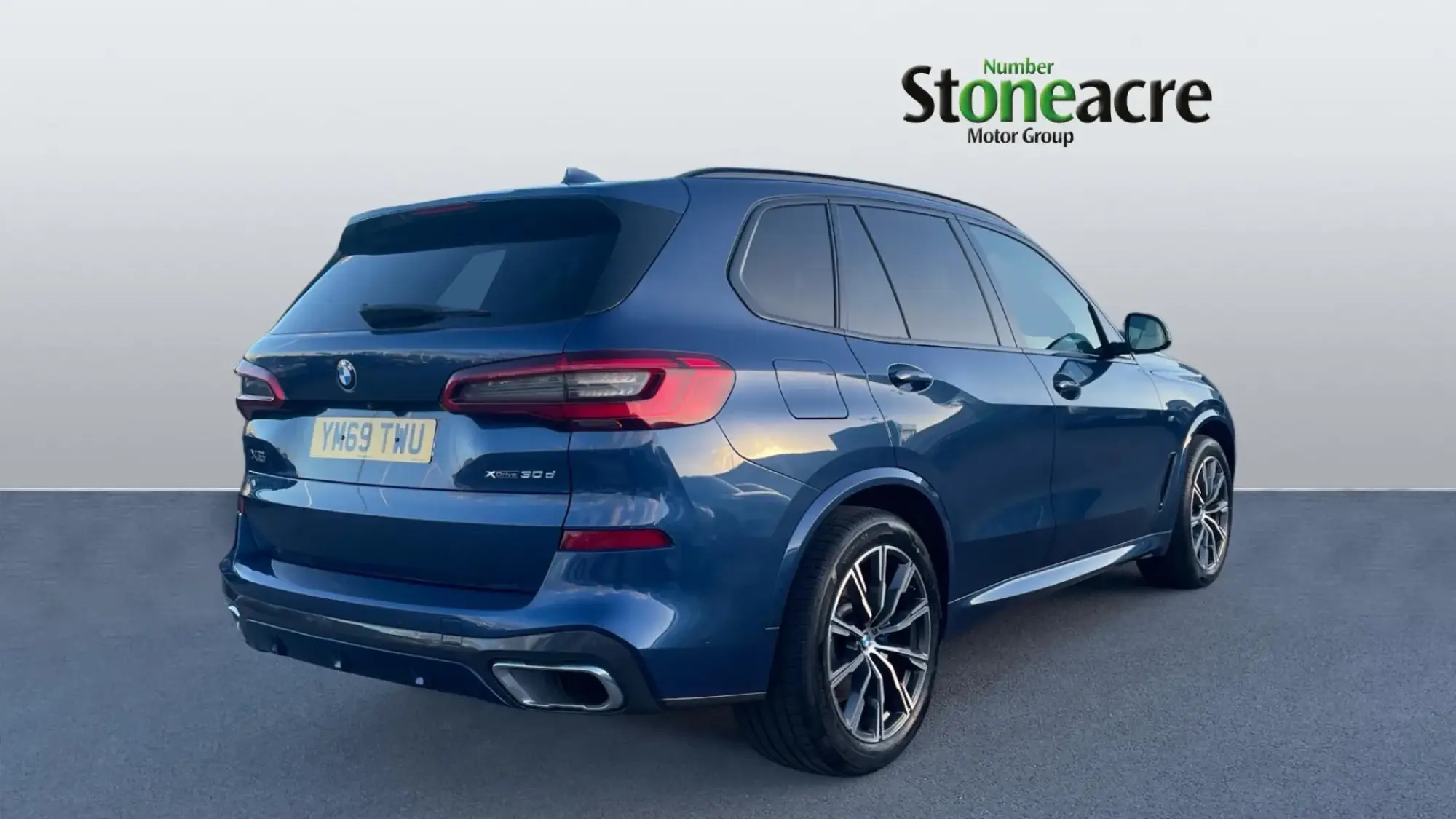 BMW X5 X5 xDrive30d M Sport YM69TWU Image 2 BMW X5 X5 xDrive30d M Sport YM69TWU Image 2