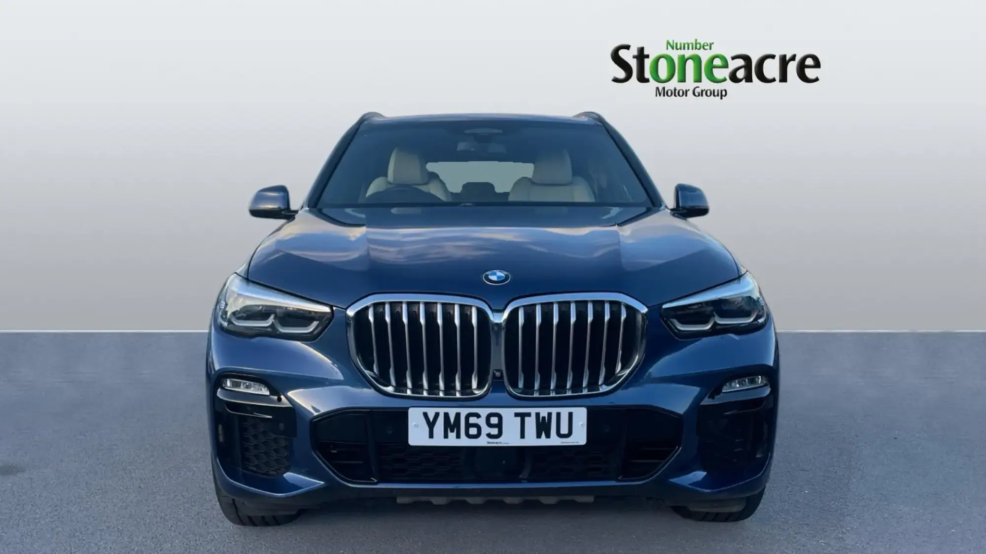 BMW X5 Image 8 BMW X5 Image 8
