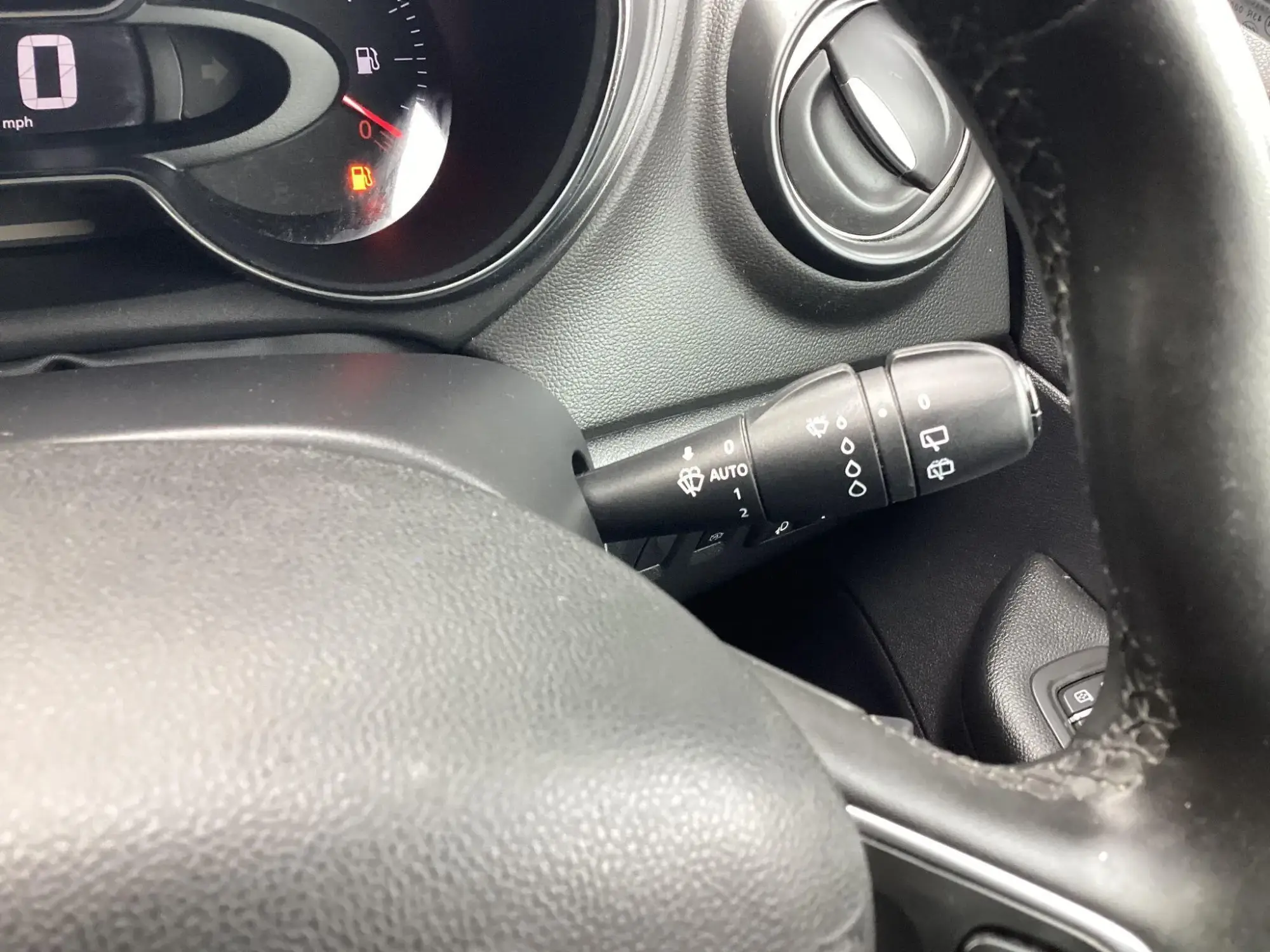 Renault Captur Image 17 Renault Captur Image 17