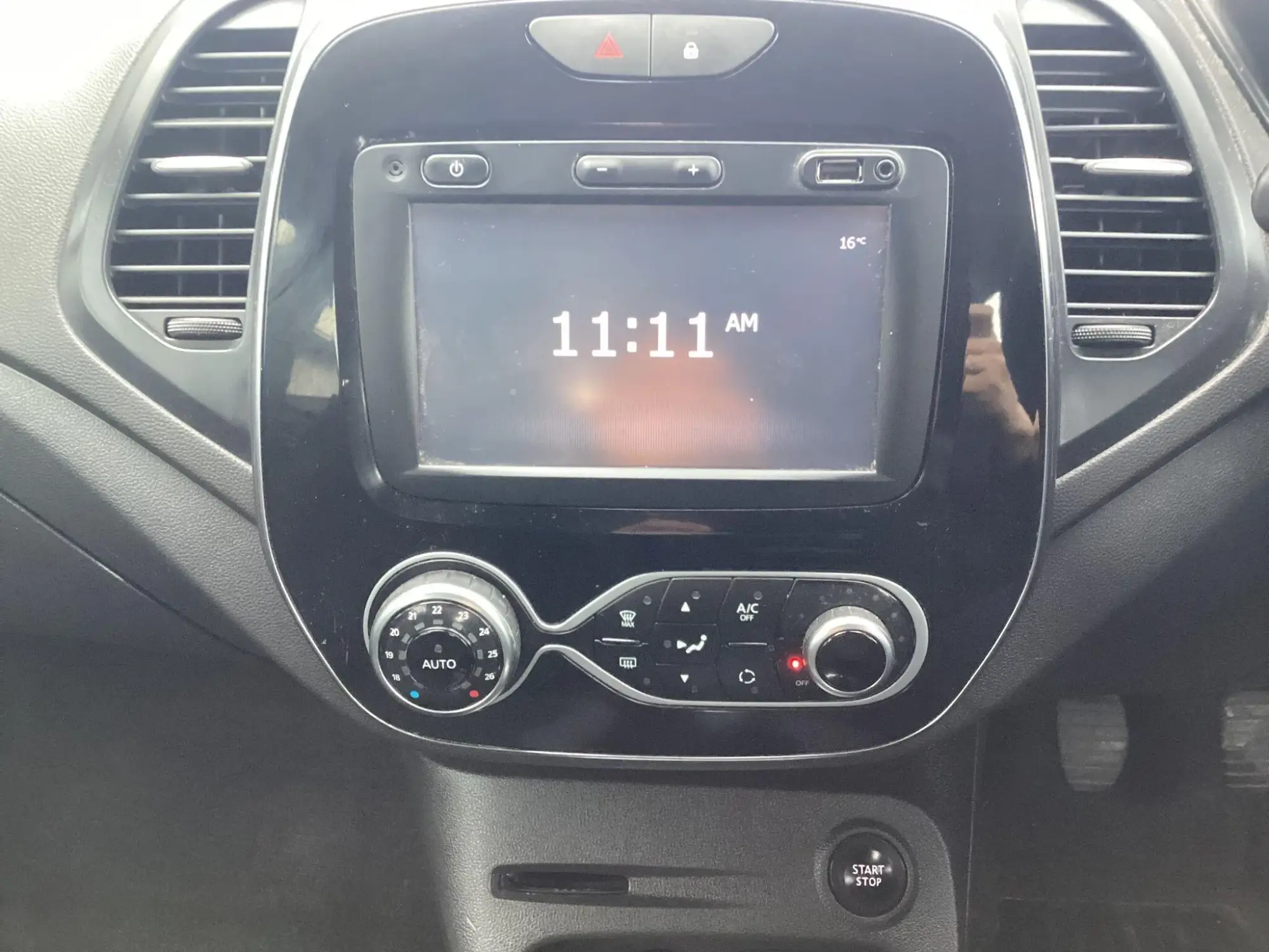 Renault Captur Image 19 Renault Captur Image 19