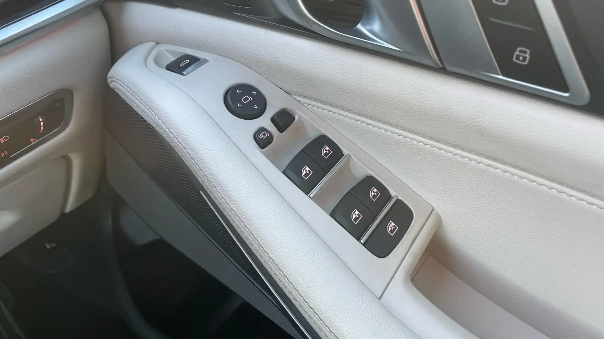 BMW X5 Image 24 BMW X5 Image 24