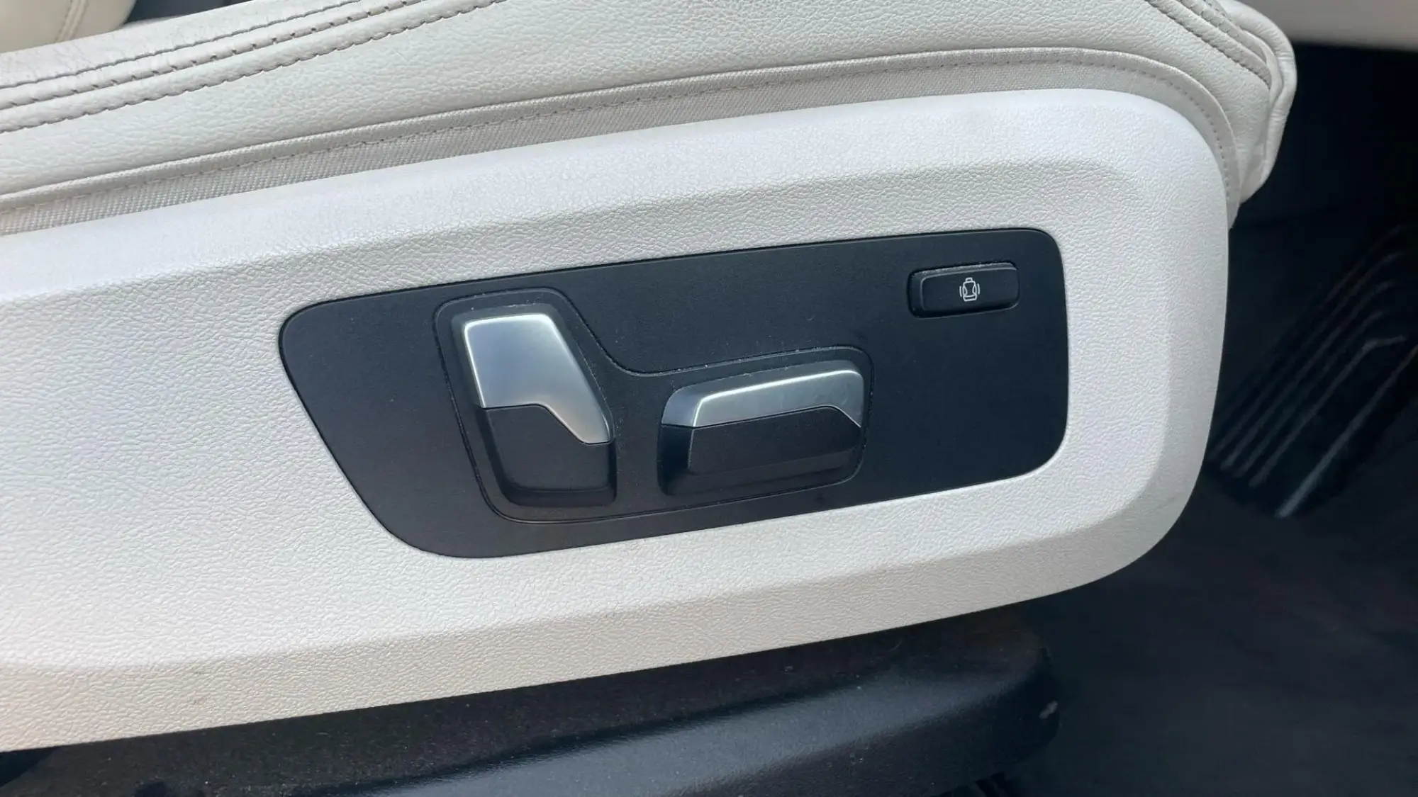 BMW X5 Image 30 BMW X5 Image 30