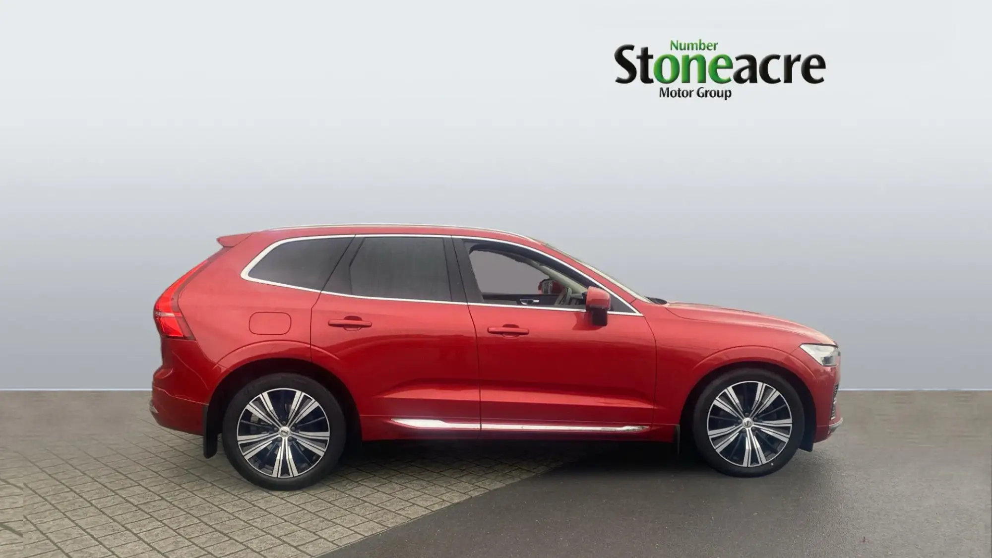 Volvo XC60 2.0 B4D Inscription Pro 5dr AWD Geartronic YX71JWD Image 3 Volvo XC60 2.0 B4D Inscription Pro 5dr AWD Geartronic YX71JWD Image 3