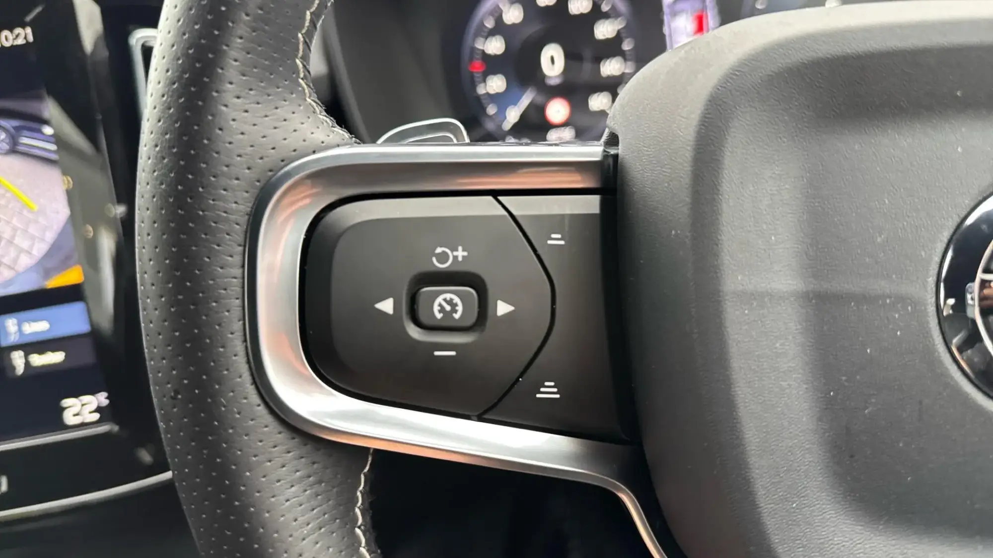 Volvo XC40 Image 21