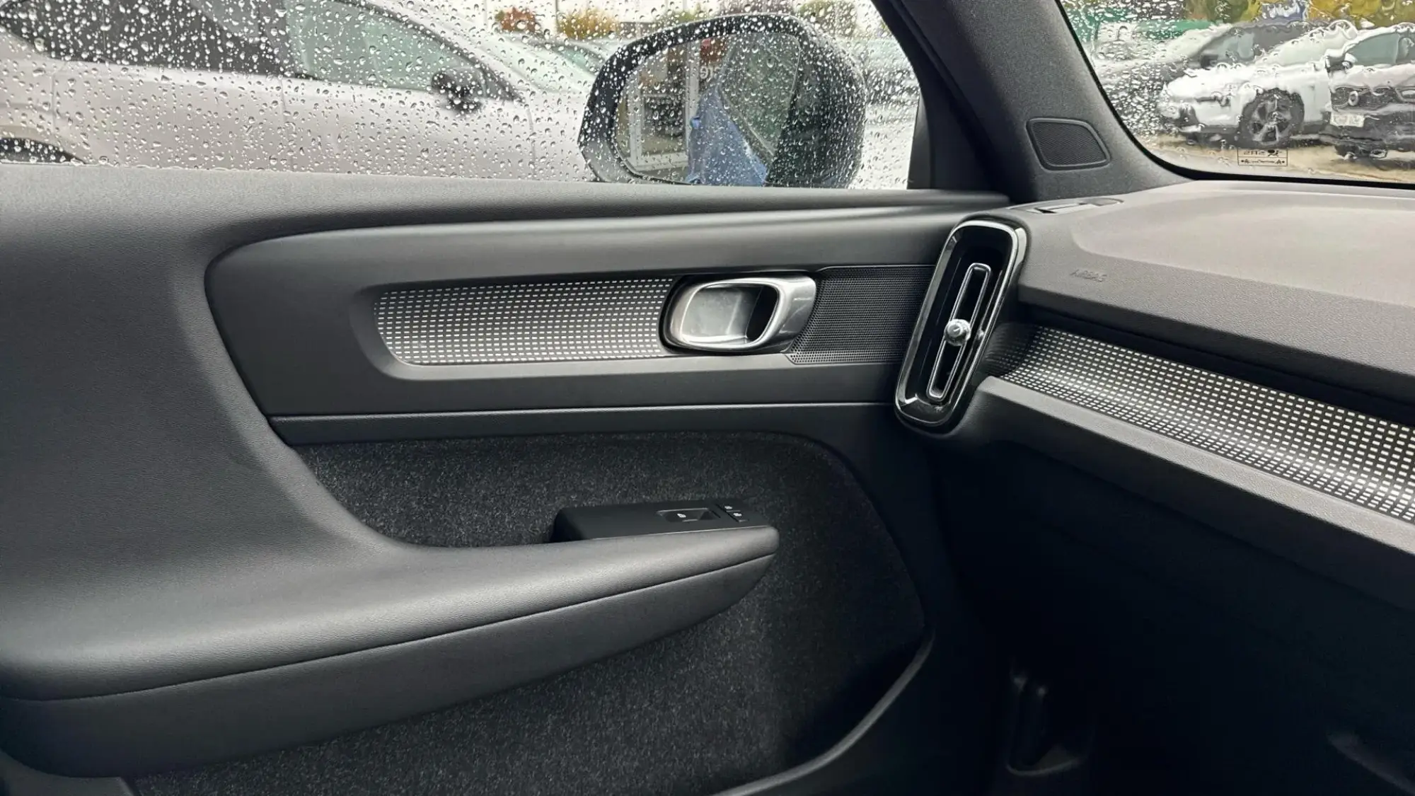 Volvo XC40 Image 29