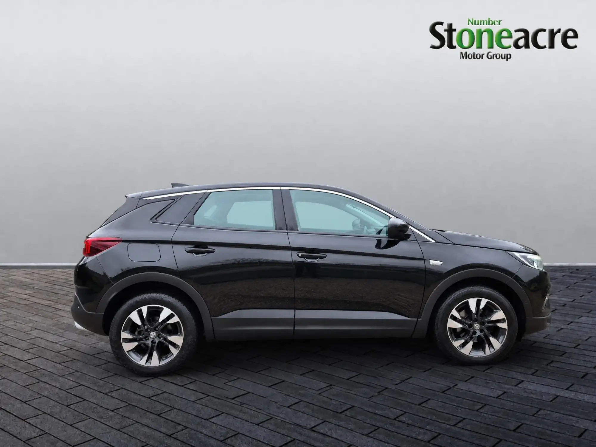 Vauxhall Grandland X 1.5 Turbo D BlueInjection Sport Nav SUV 5dr Diesel Manual Euro 6 (s/s) (130 ps) MA69WXN Image 2 Vauxhall Grandland X 1.5 Turbo D BlueInjection Sport Nav SUV 5dr Diesel Manual Euro 6 (s/s) (130 ps) MA69WXN Image 2
