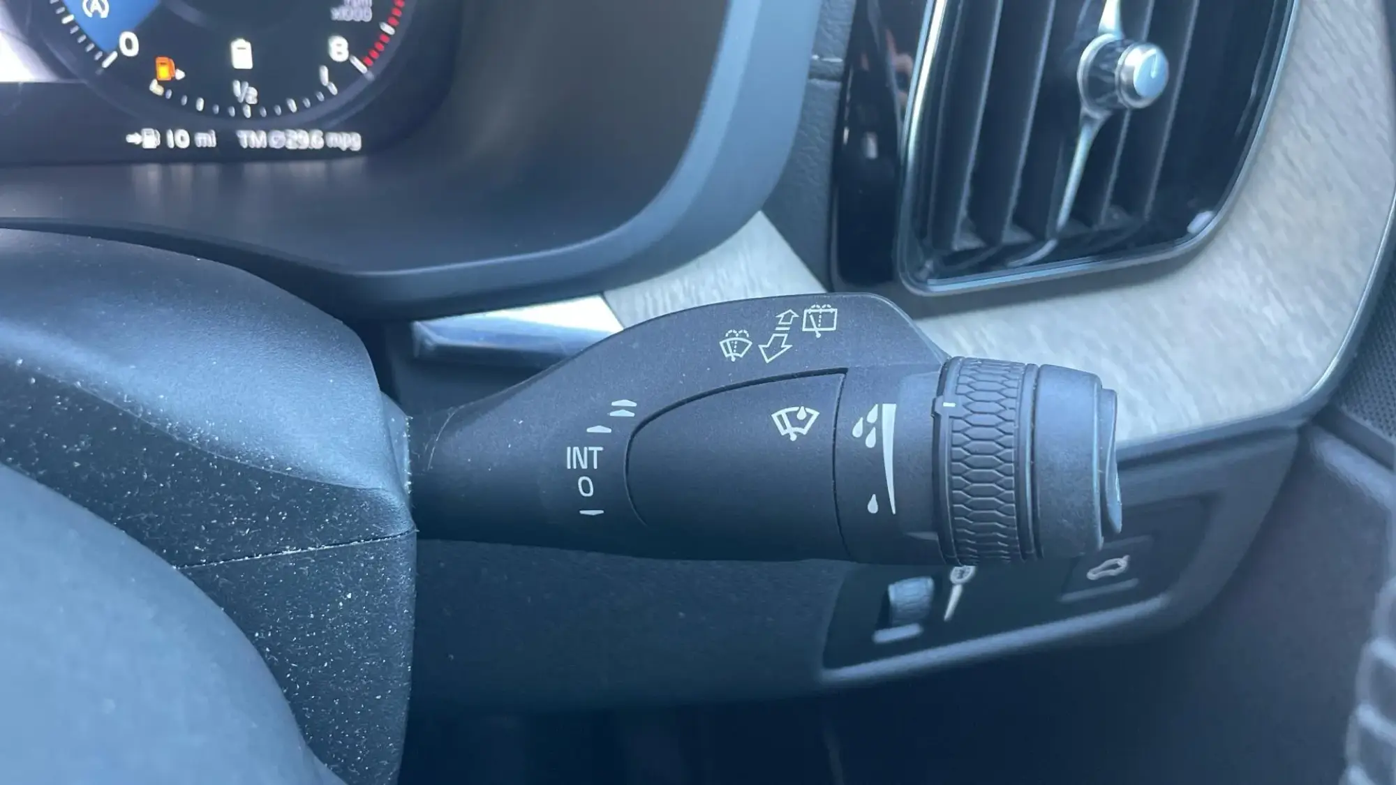 Volvo XC60 Image 21