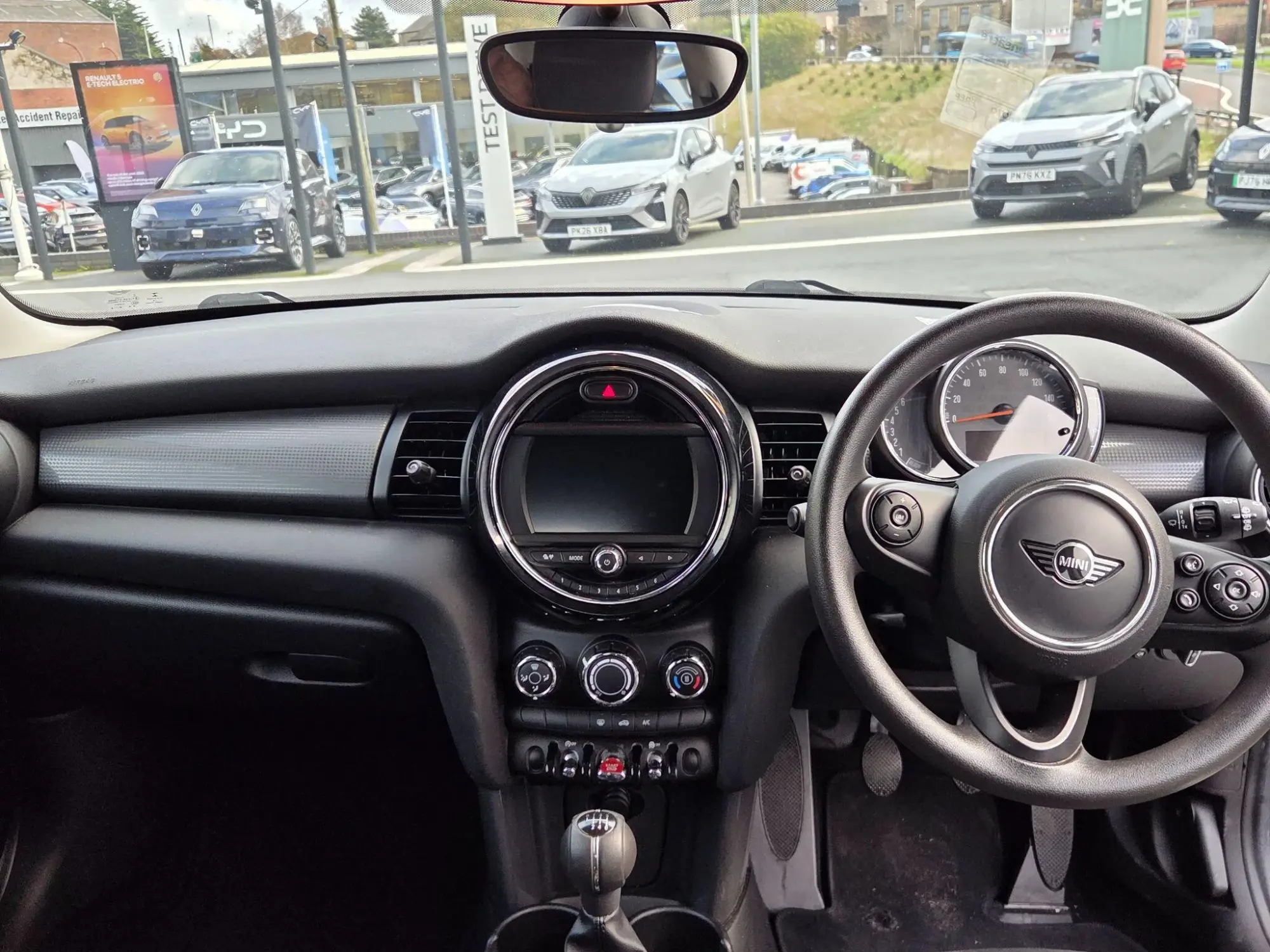 MINI Hatch Image 9 MINI Hatch Image 9