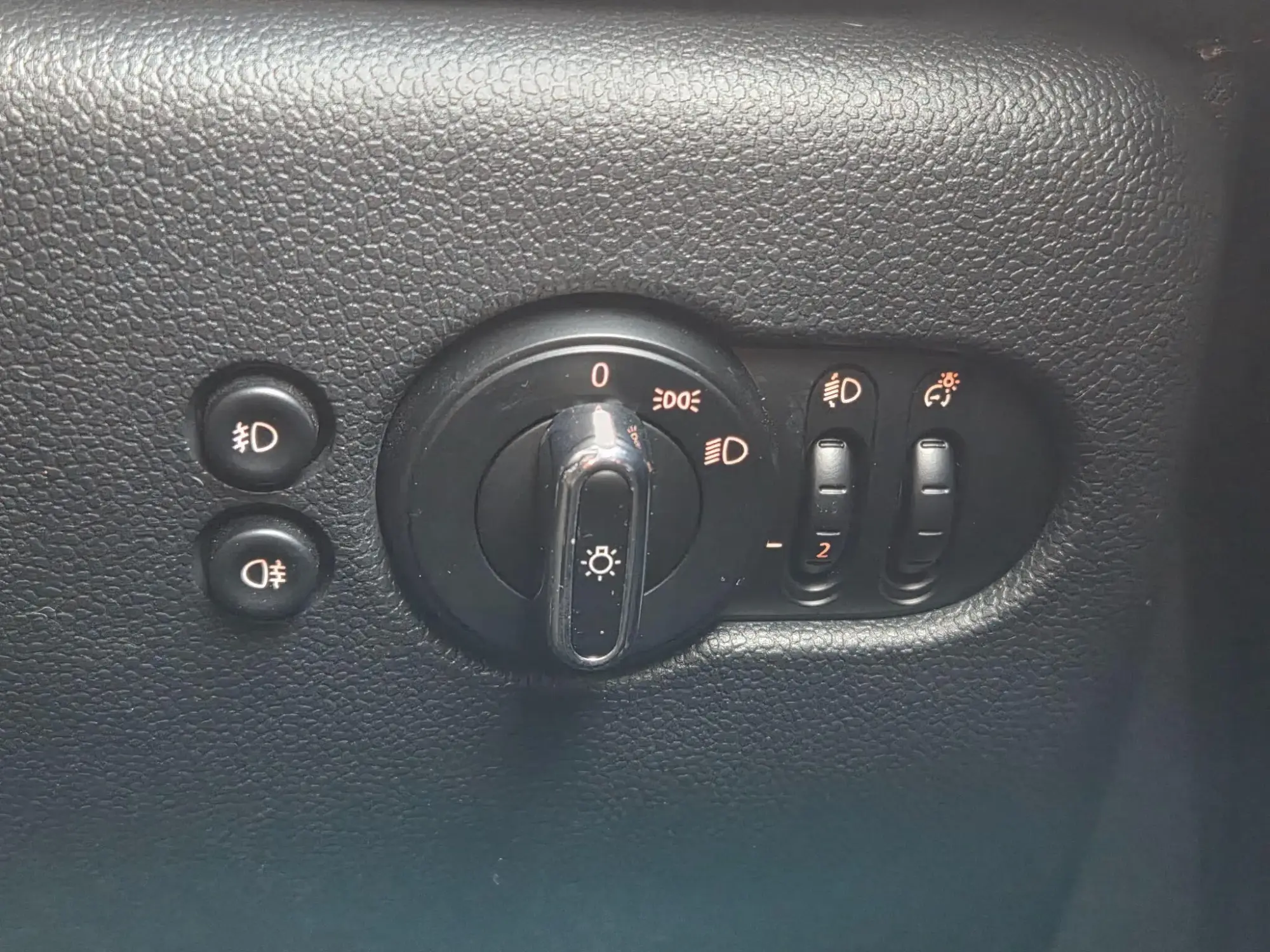 MINI Hatch Image 15 MINI Hatch Image 15