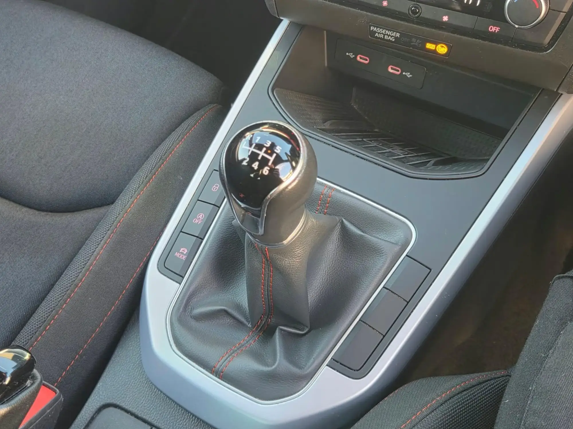SEAT Arona Image 11