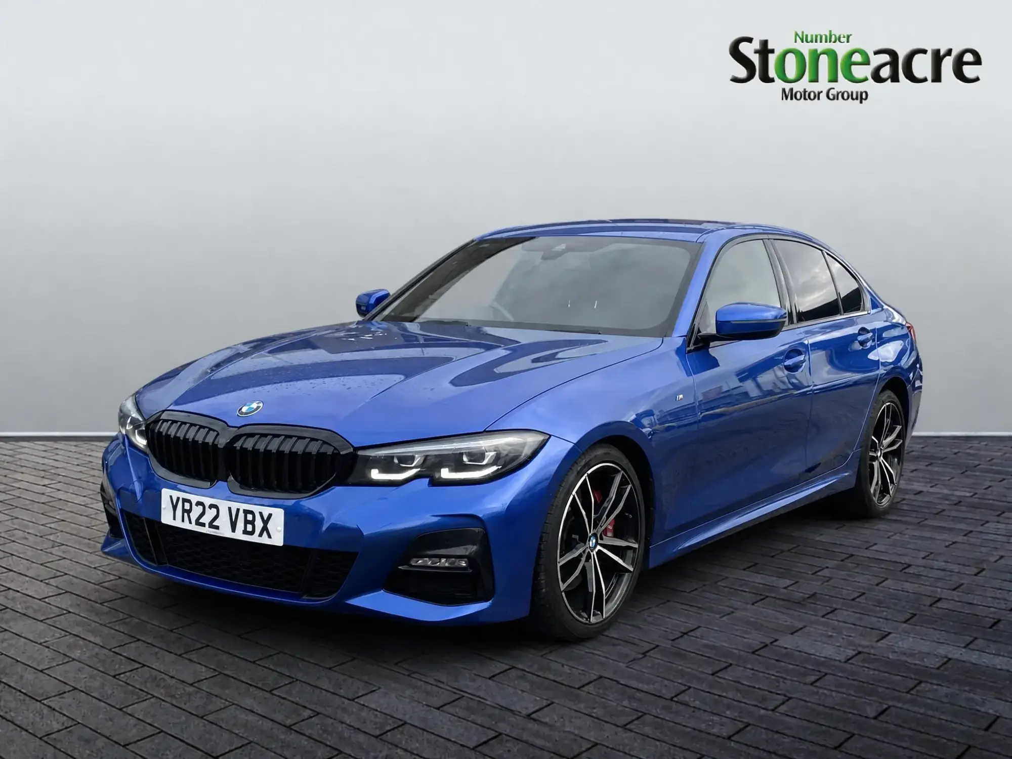 BMW 3 Series 2.0 320i M Sport Auto Euro 6 (s/s) 4dr YR22VBX Image 3 BMW 3 Series 2.0 320i M Sport Auto Euro 6 (s/s) 4dr YR22VBX Image 3
