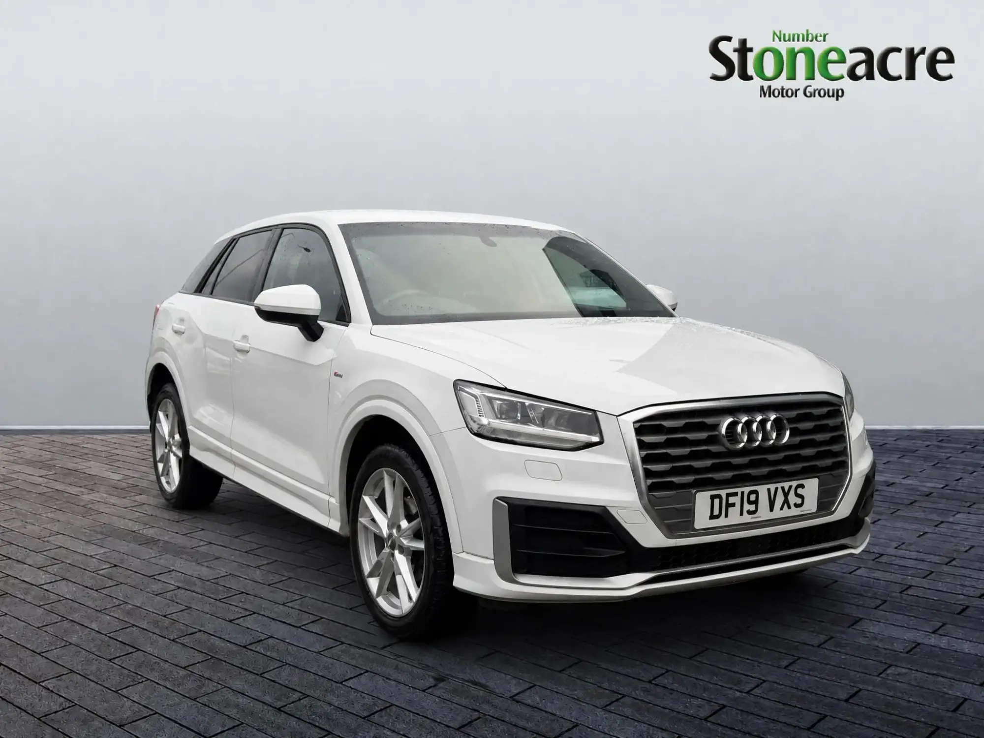Audi Q2 1.5 TFSI CoD 35 S line SUV 5dr Petrol S Tronic Euro 6 (s/s) (150 ps) W66BBR Image 1 Audi Q2 1.5 TFSI CoD 35 S line SUV 5dr Petrol S Tronic Euro 6 (s/s) (150 ps) W66BBR Image 1