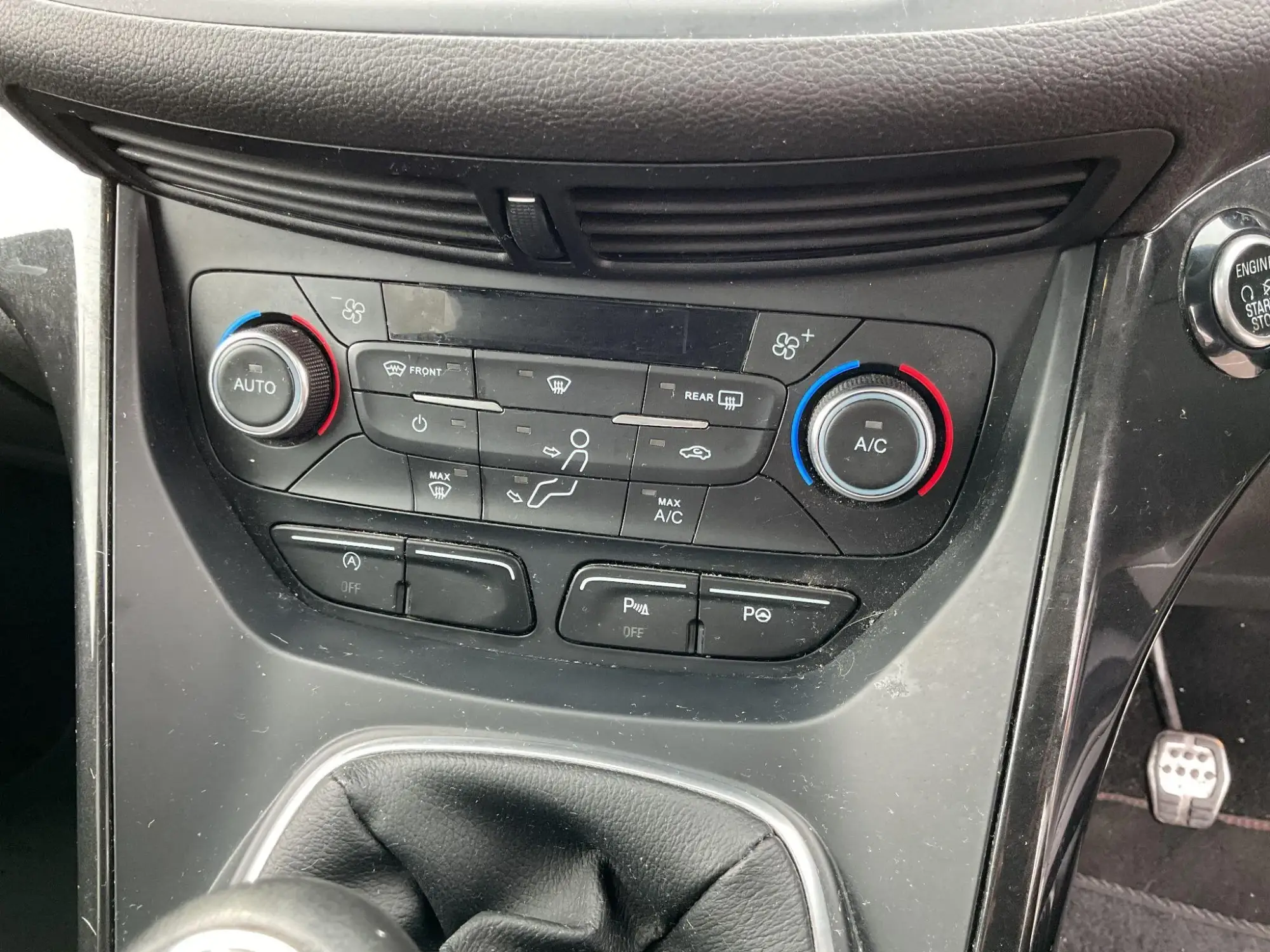 Ford Kuga Image 18