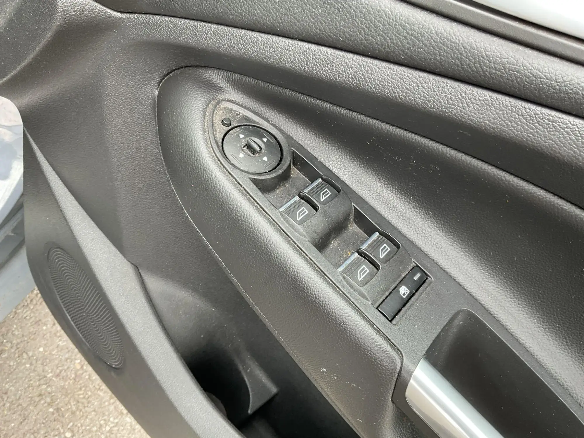 Ford Kuga Image 20